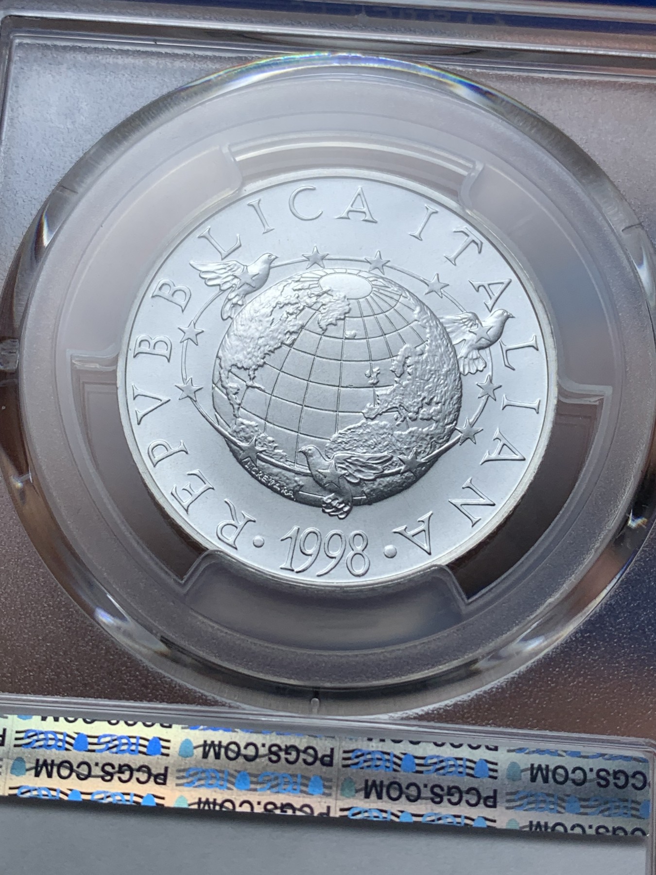 《竞宝斋》第221场-周日，周一 2场 (全场包邮) PCGS-MS68 意大利1998年基因与大脑2000里拉银币