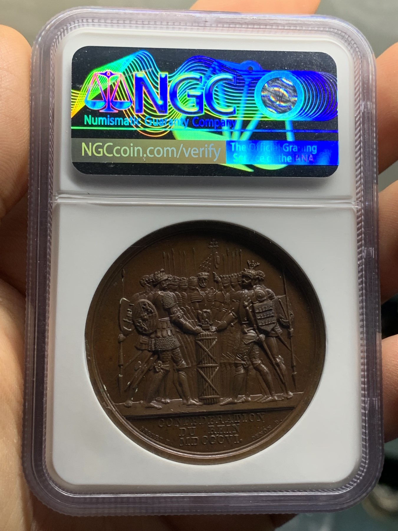 《竞宝斋》第221场-周日，周一 2场 (全场包邮) NGC-MS64BN 法国 1806年 拿破仑铜章 莱茵同盟 设计精美 醇厚巧克力色