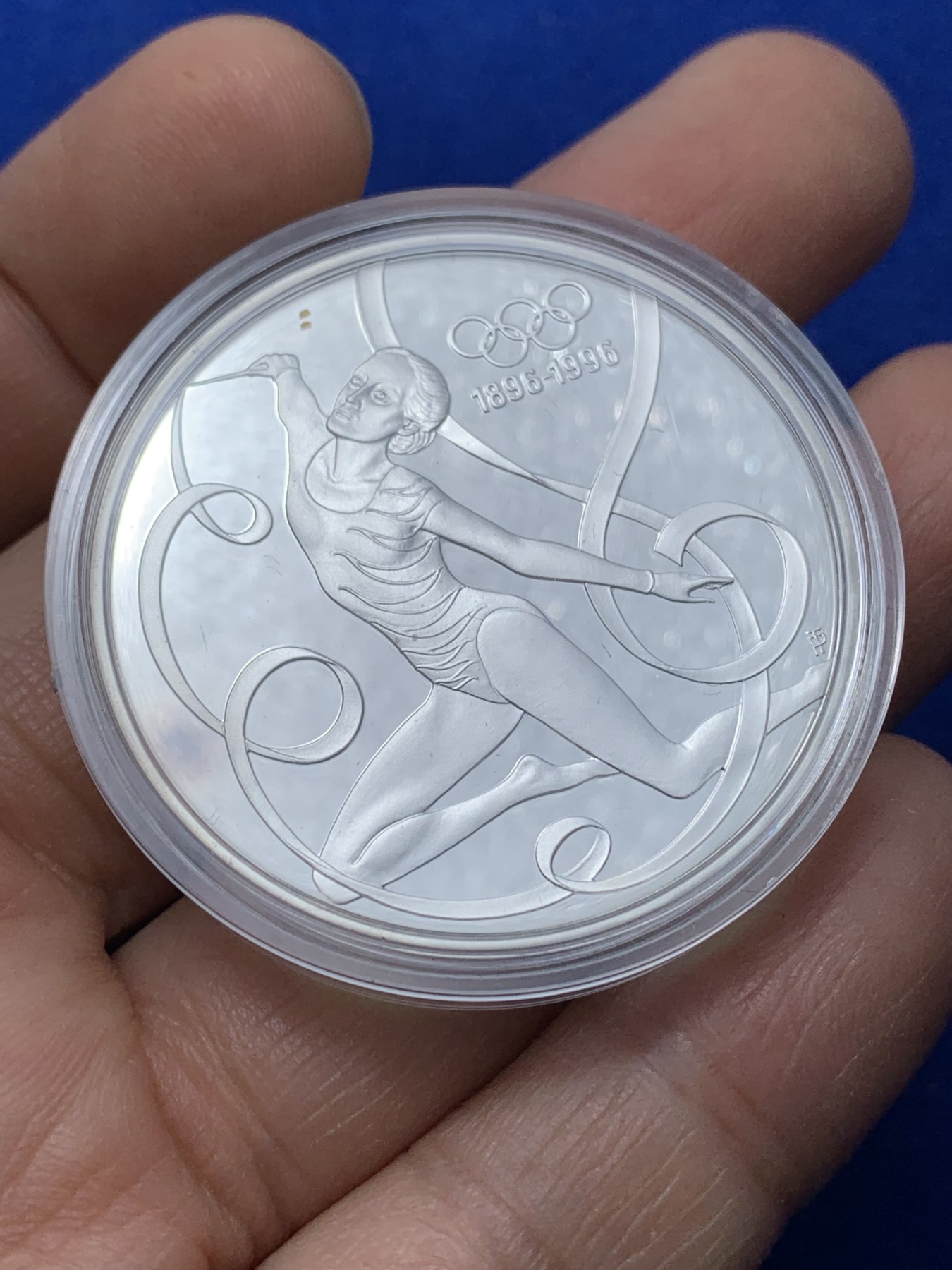 《竞宝斋》第221场-周日，周一 2场 (全场包邮) 奥地利1996年奥运百年-体操艺术获奖银币-200先令 (1盎司)