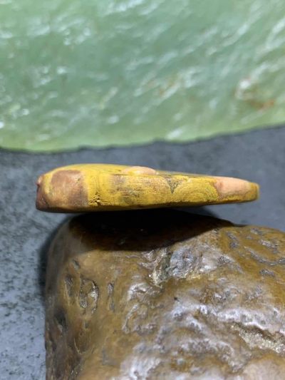 精美亚光高润度原皮战国红玛瑙手工俏色巧雕刻羽化成佛吊坠一个 精美亚光高润度原皮战国红玛瑙手工俏色巧雕刻羽化成佛吊坠一个