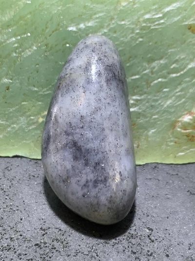 精美和田玉青花独籽一颗， - 精美和田玉青花独籽一颗，