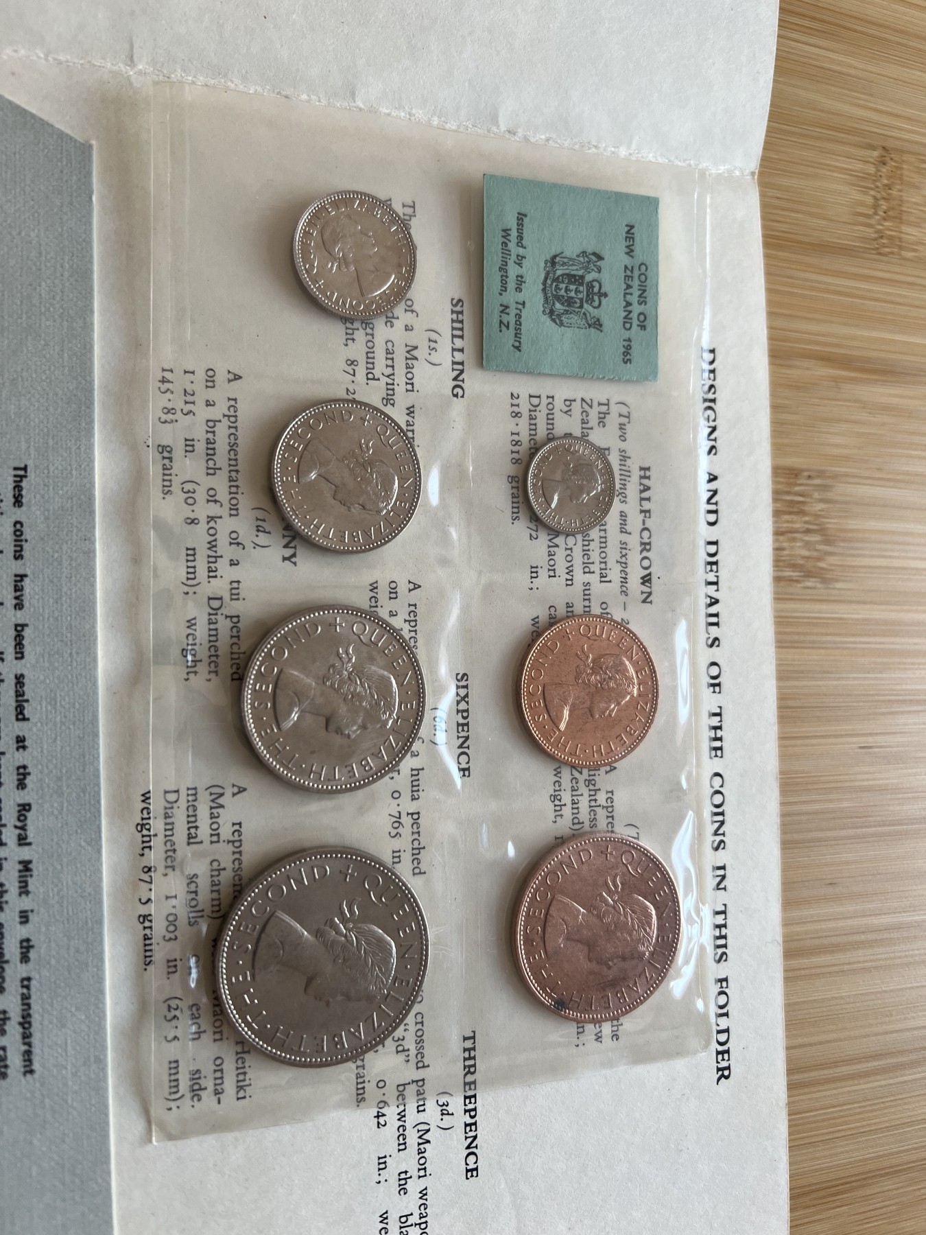 全场顺丰包邮 外国银币 纪念币 套币等  两套新西兰1965年原塑料封装套7枚