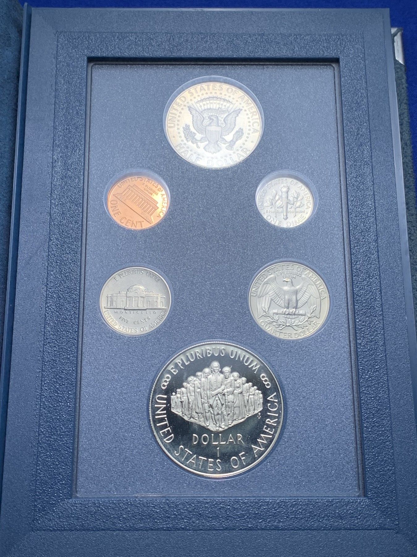 《竞宝斋》第221场-周日，周一 2场 (全场包邮) 美国1987宪法两百周年纪念精制套币 带原盒