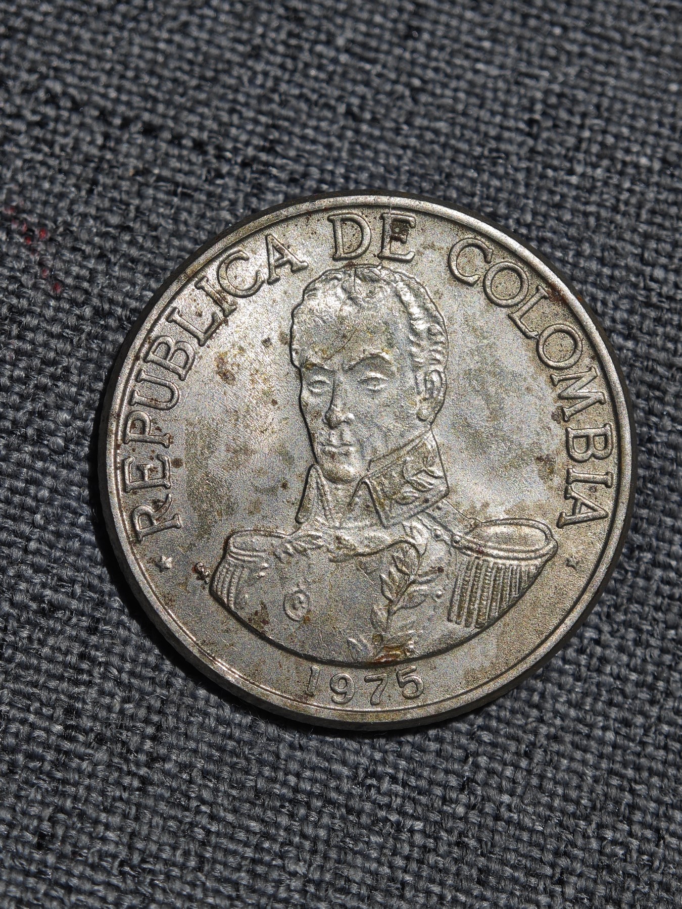 外国硬币收藏店第4期 哥伦比亚1975年玻利瓦尔1比索