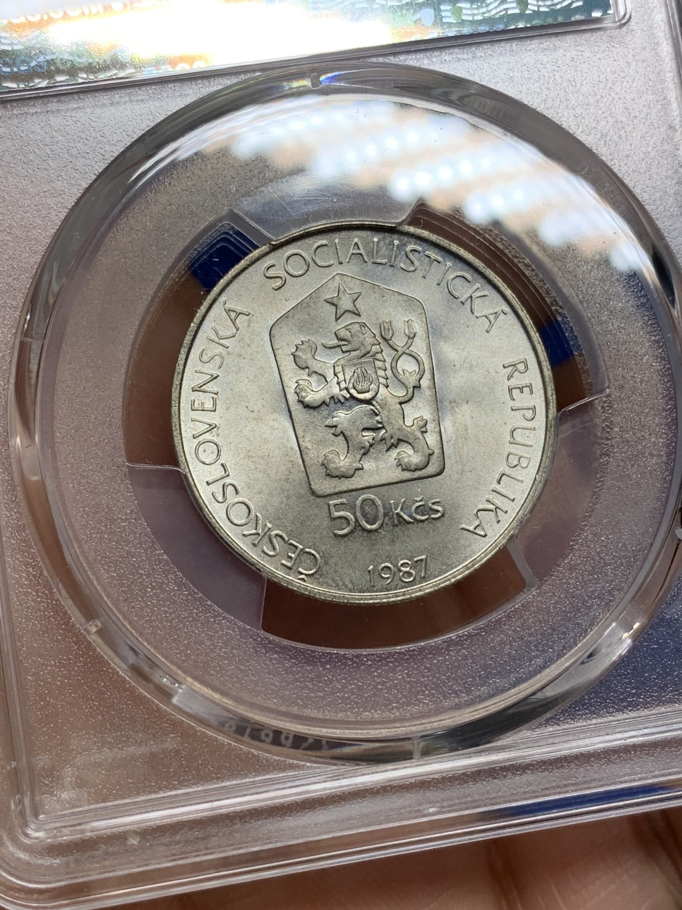 《竞宝斋》第221场-周日，周一 2场 (全场包邮) PCGS金盾 MS66 捷克斯洛伐克1987年母马和小马50克朗银币