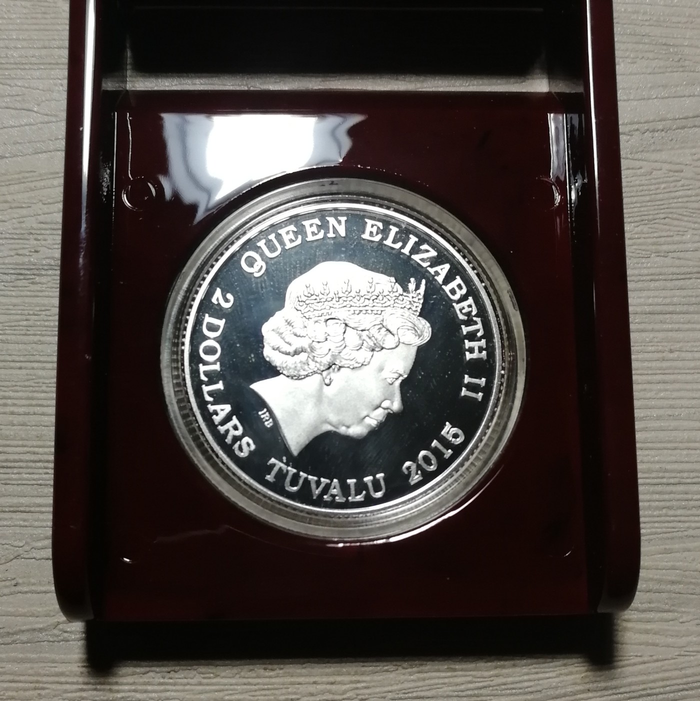 图瓦卢乙未羊年镀金银币