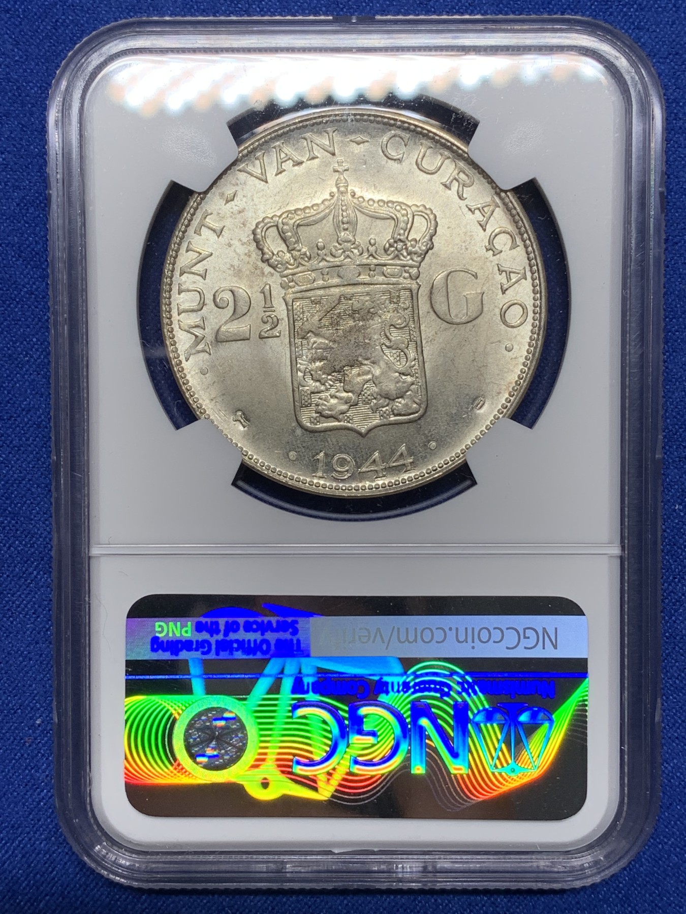 《竞宝斋》第221场-周日，周一 2场 (全场包邮) NGC MS63 荷属库拉索1944D女王威廉明娜2.5盾银币