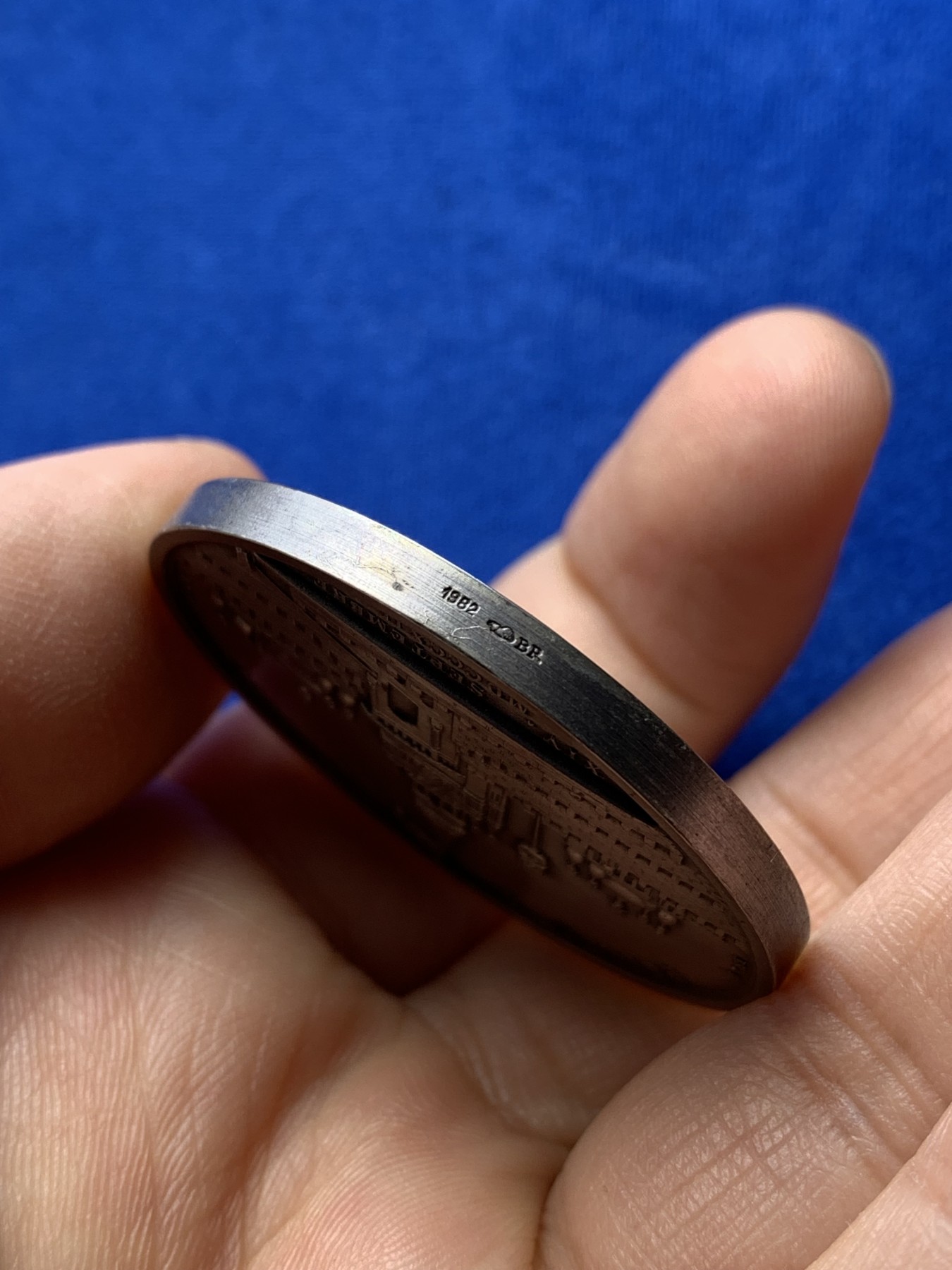 《竞宝斋》第221场-周日，周一 2场 (全场包邮) 法国拿破仑镀银铜章，直径41mm，重量41.4g，1969年后铸