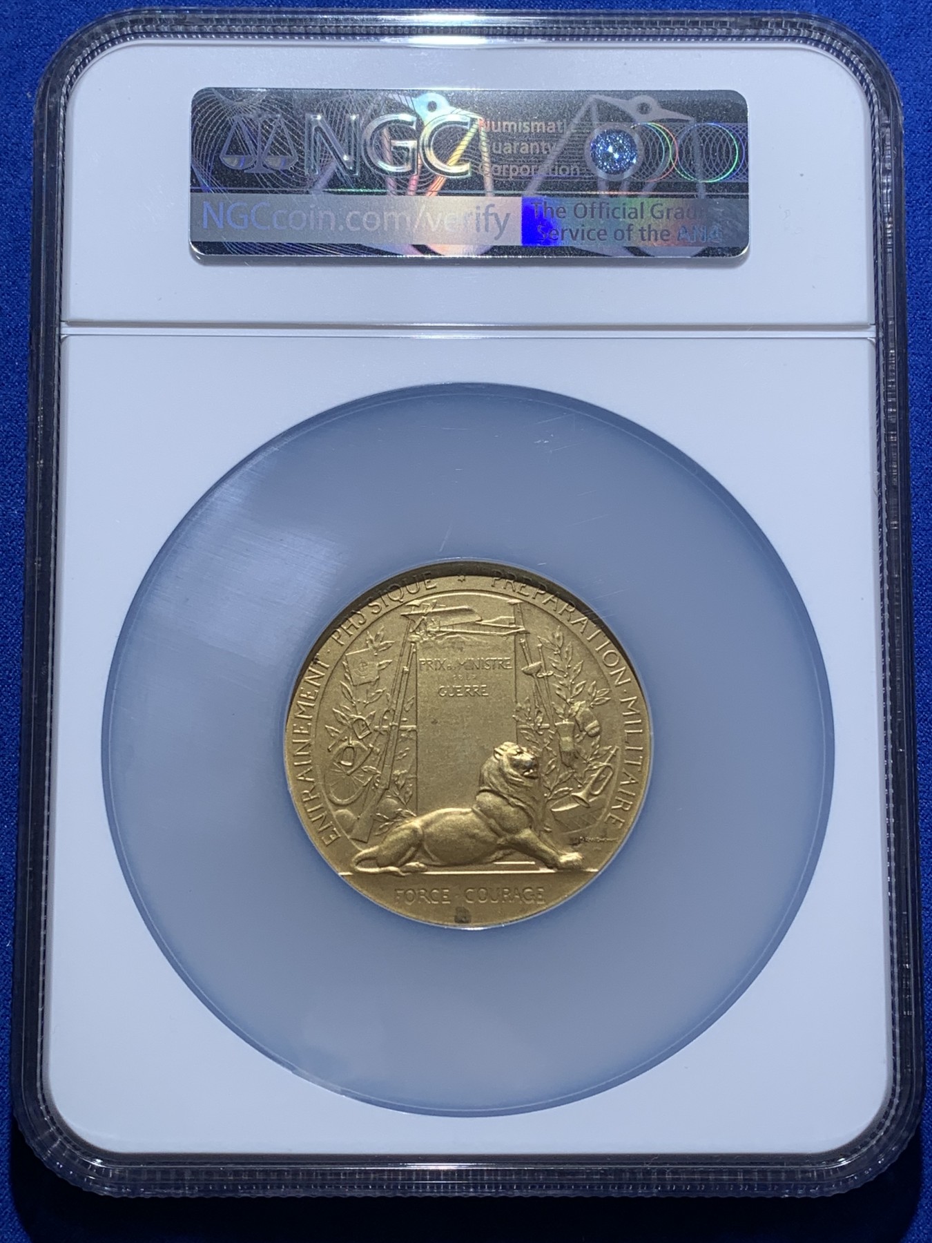 《竞宝斋》第221场-周日，周一 2场 (全场包邮) NGC MS64 法国1911后备役训练镀金银章 加厚大盒