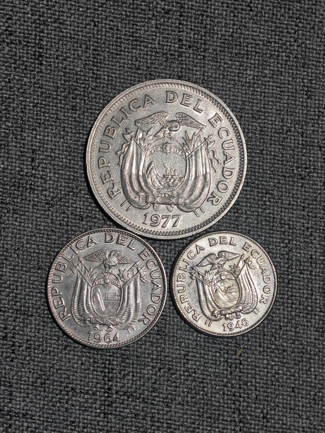 外国硬币收藏店第4期 厄瓜多尔5、10分1苏克雷3枚