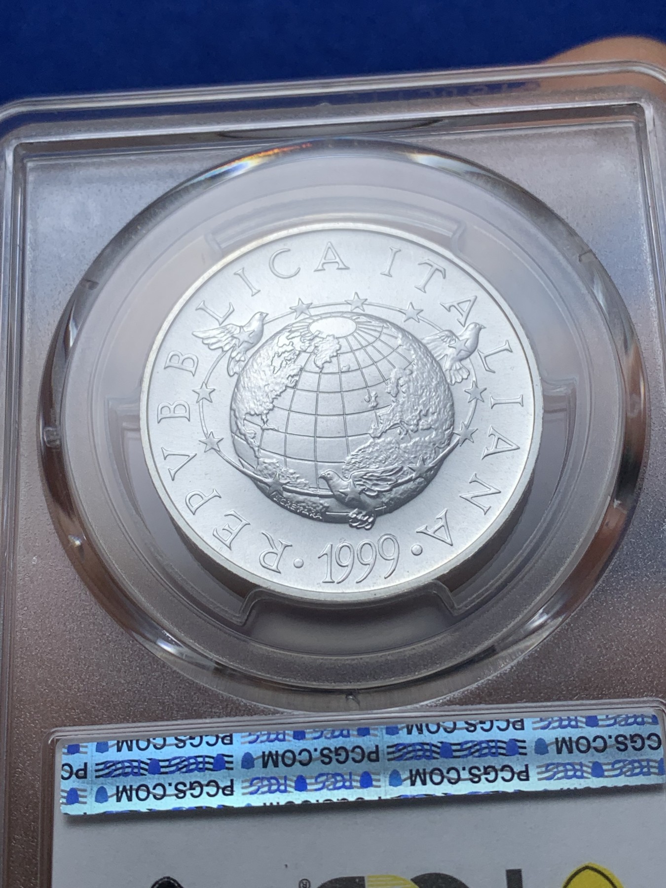《竞宝斋》第221场-周日，周一 2场 (全场包邮) PCGS-MS68 意大利1999年雷达与齿轮5000里拉银币