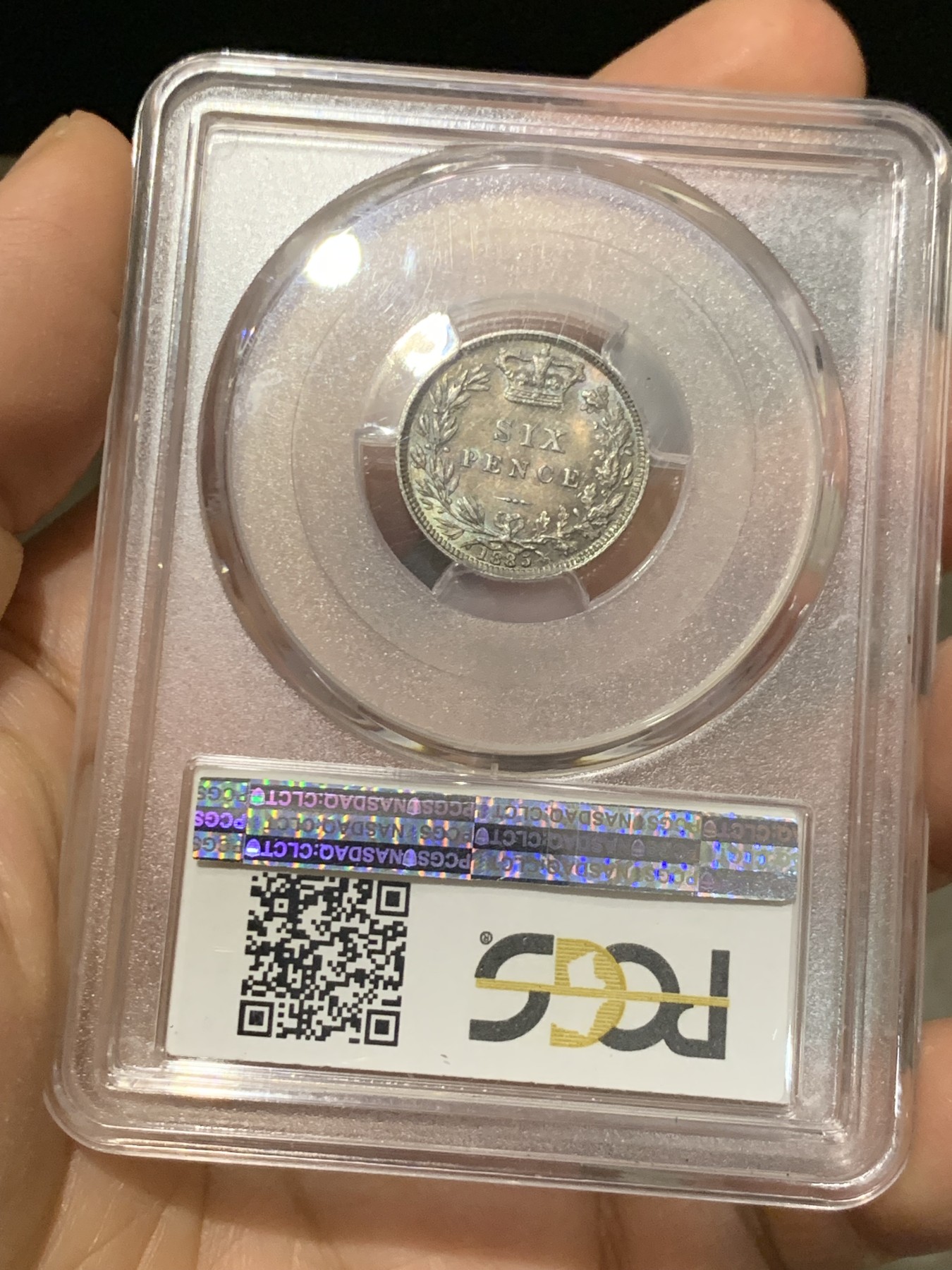 《竞宝斋》第221场-周日，周一 2场 (全场包邮) PCGS MS63 英国1885维多利亚女王6便士银币  顶级紫罗兰五彩 略有低评