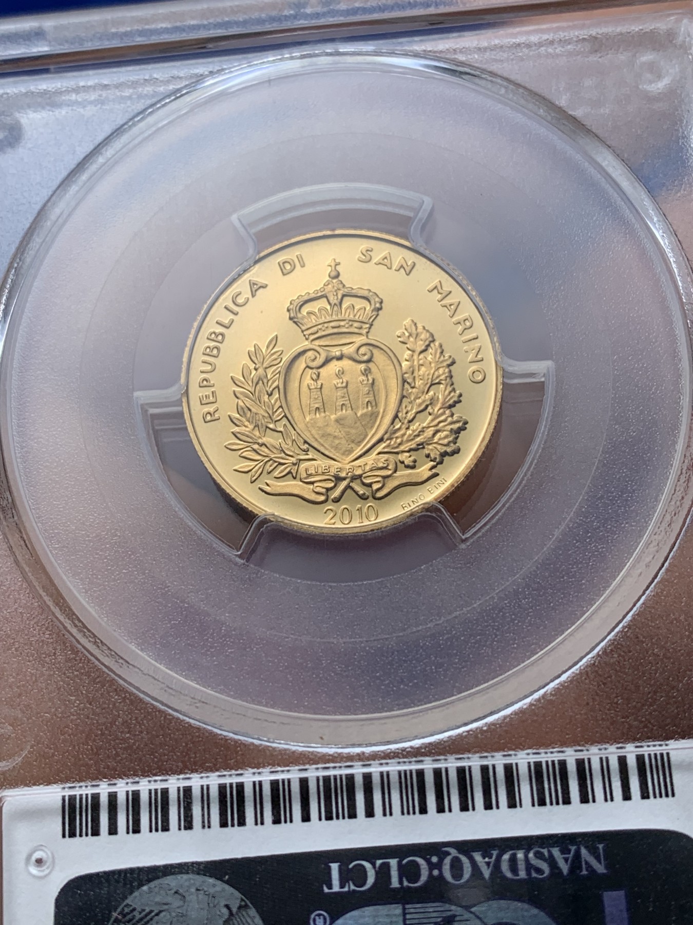 《竞宝斋》第221场-周日，周一 2场 (全场包邮) PCGS- PR69DCAM 圣马力诺精制金币 2010年 PCGS冠军分 6.451克 900金