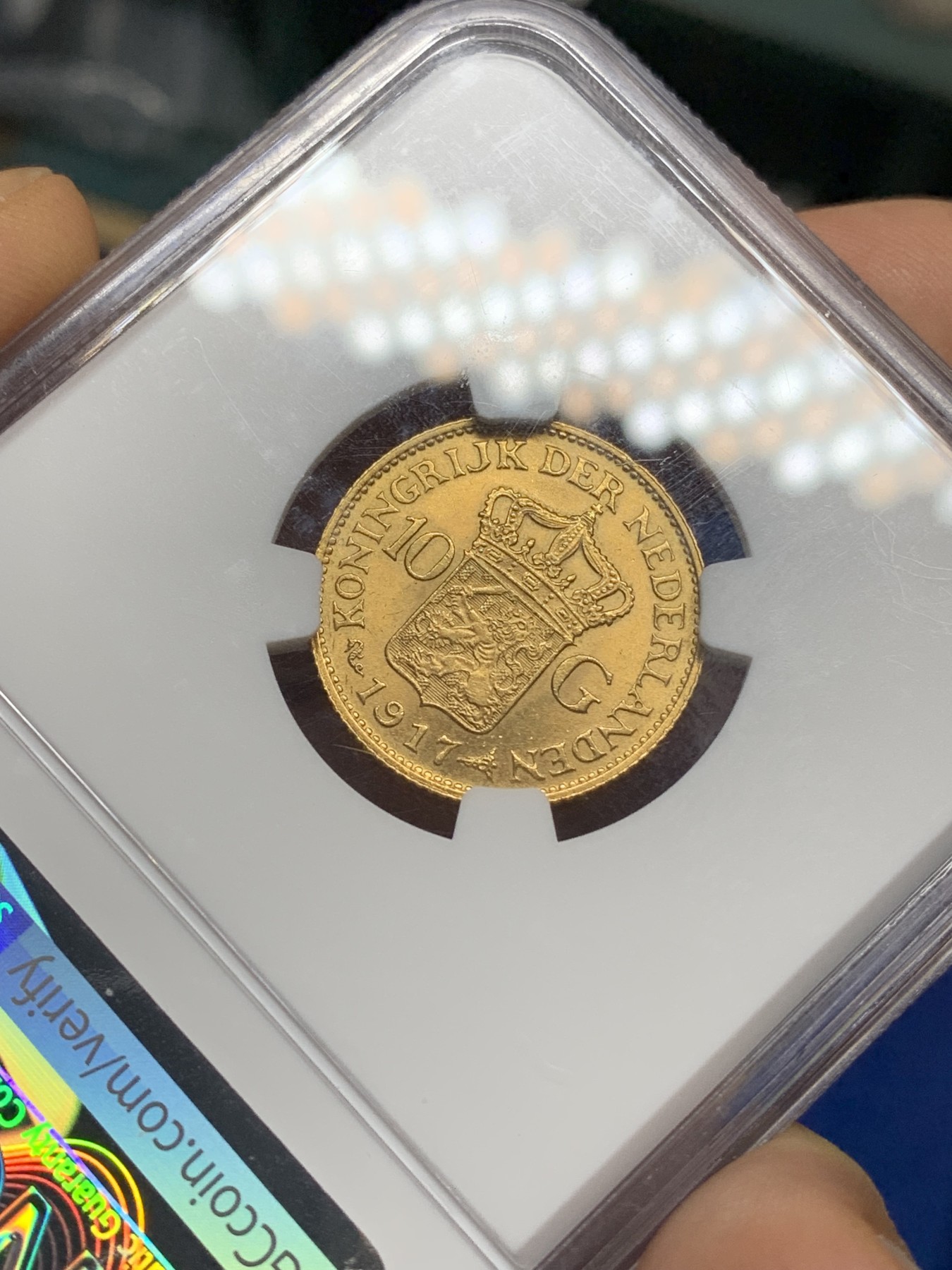 《竞宝斋》第221场-周日，周一 2场 (全场包邮) NGC-MS64 1917荷兰威廉明娜10盾金币 少妇版车轮光金灿灿 热门好品潜力高