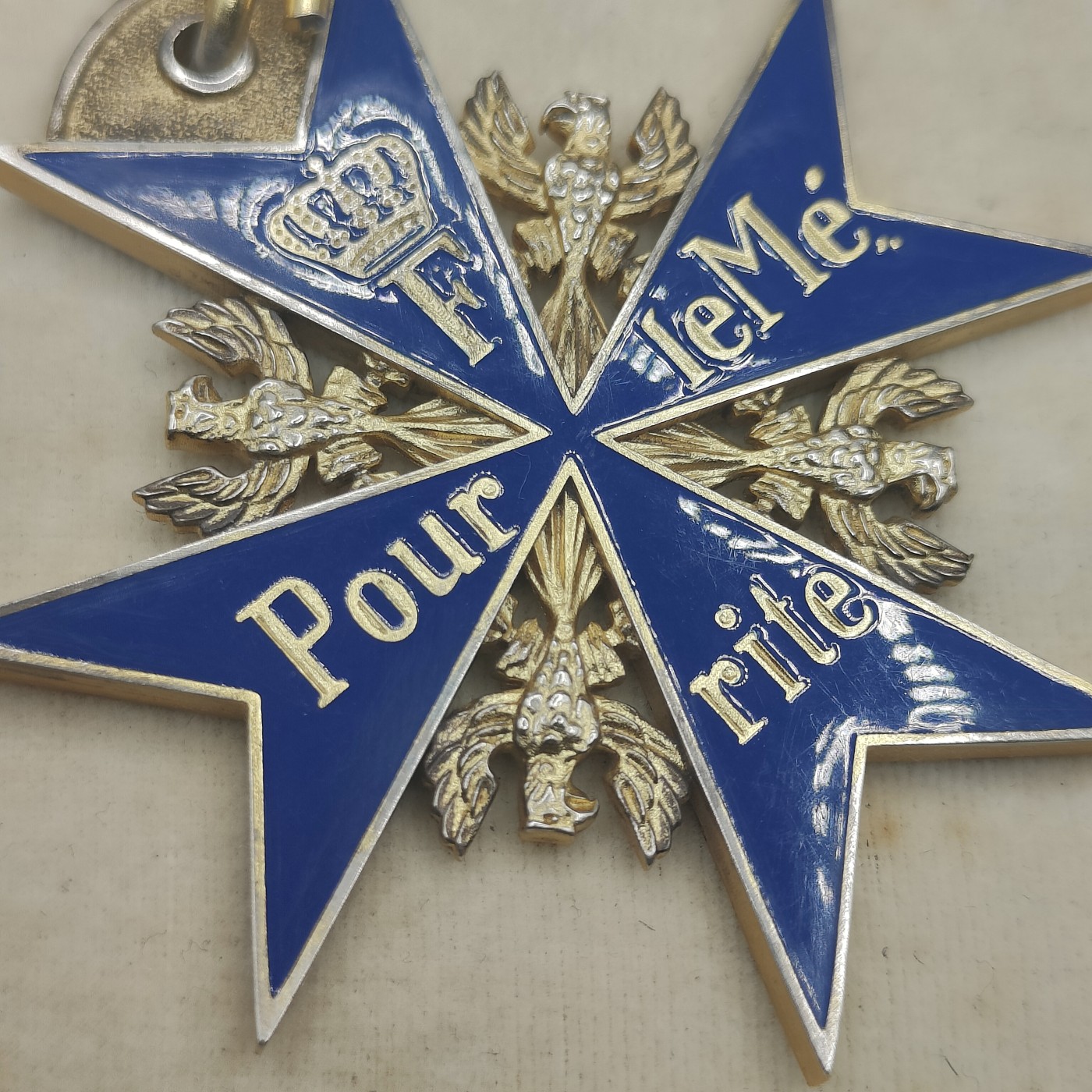 全场0元起拍 第115期 咸鱼国勋章拍卖专场 12月10日（周日）下午6：00开始 蓝色马克思勋章代章 银制 战后造