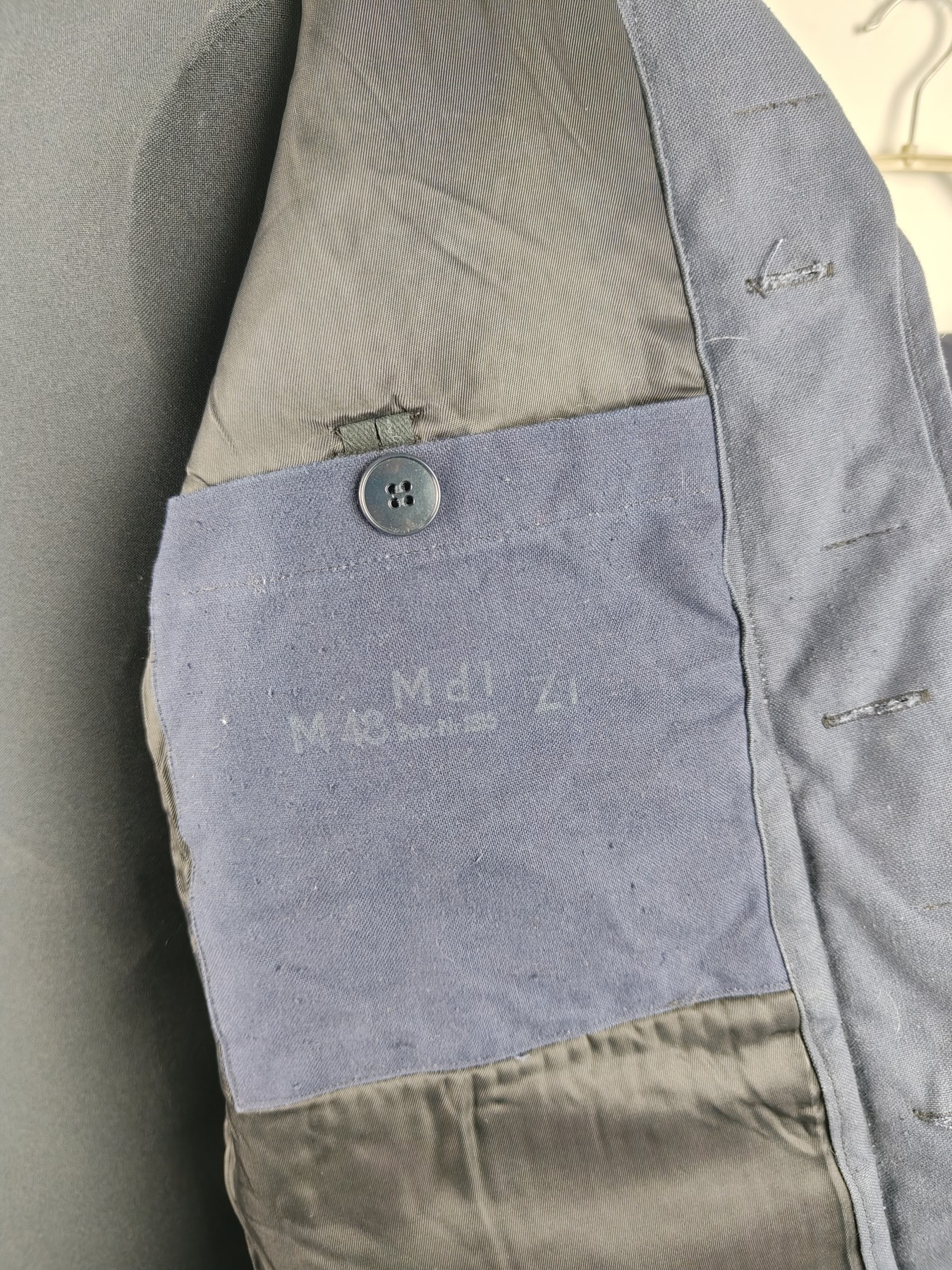 全场0元起拍 第115期 咸鱼国勋章拍卖专场 12月10日（周日）下午6：00开始 东德mdi 内务部用 冬季保暖棉服一套 衣服均为m48尺码