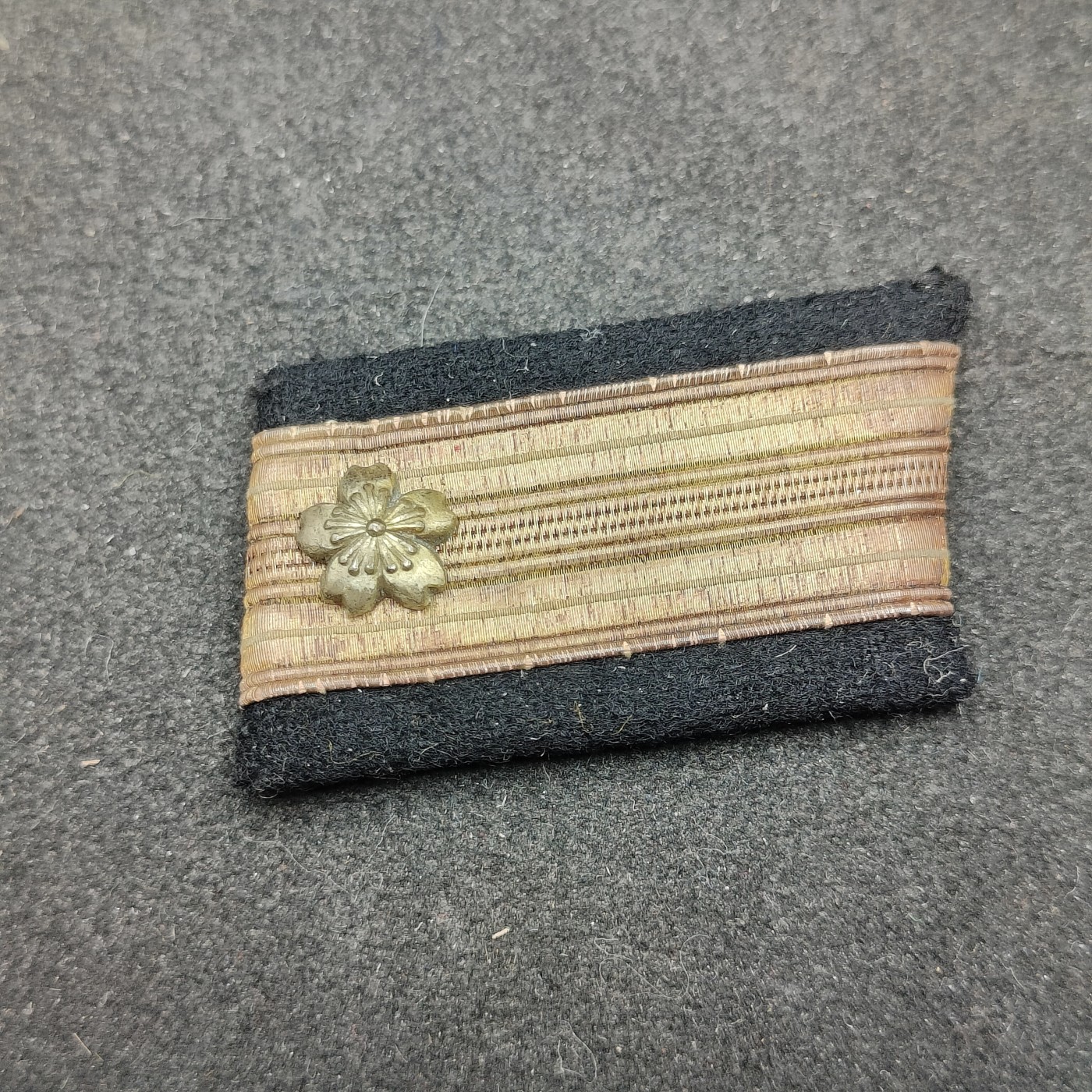 全场0元起拍 第115期 咸鱼国勋章拍卖专场 12月10日（周日）下午6：00开始 大正3年式 原品日本海军少将 将官领章 提督 舰队指挥官 单个