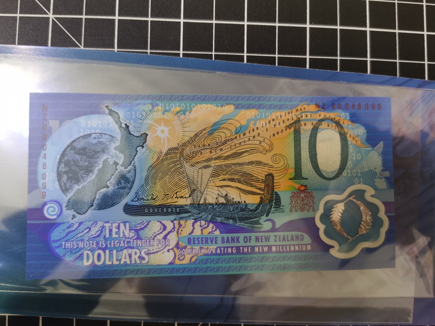 Immortal auction 纪念钞场 新西兰2000年纪念钞（红字），Unc带册