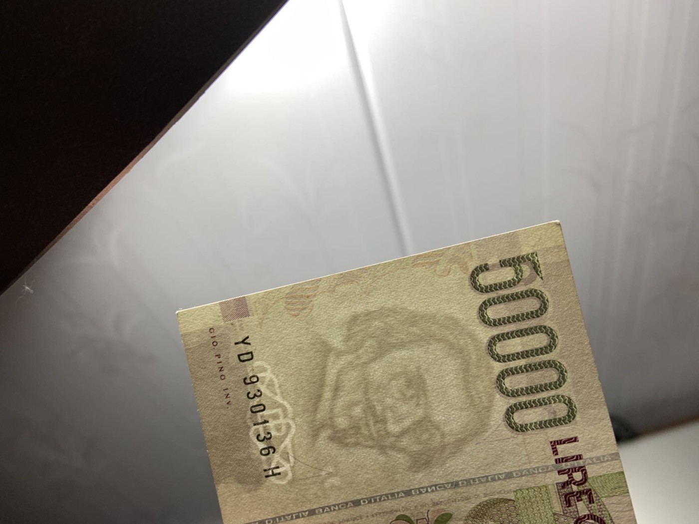 收藏联盟Quantum Auction 第309期拍卖  意大利1992年50000里拉 品相UNC 细节如图