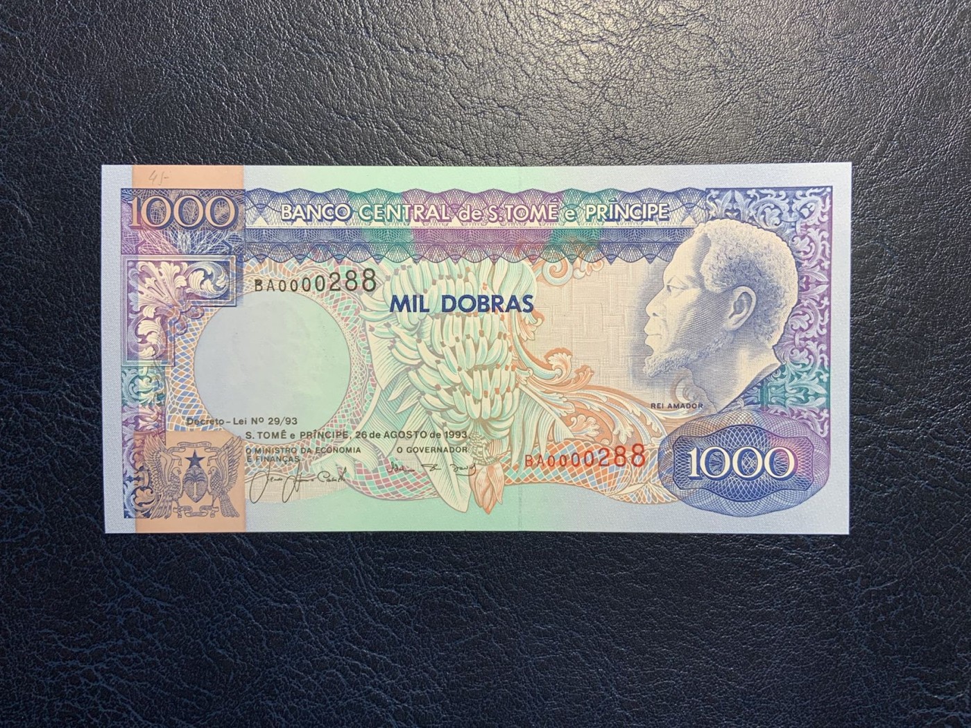 收藏联盟Quantum Auction 第309期拍卖  圣多美和普林西比1993年1000多巴斯  品相全新UNC 百位号 尾88