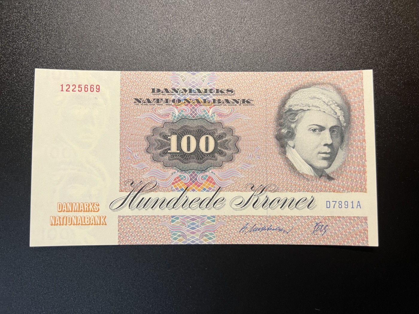 🌗乐淘淘世界纸币拍卖 第32期 🌓 【D7891A 1225669】丹麦1972年纸币 100克朗 全新UNC