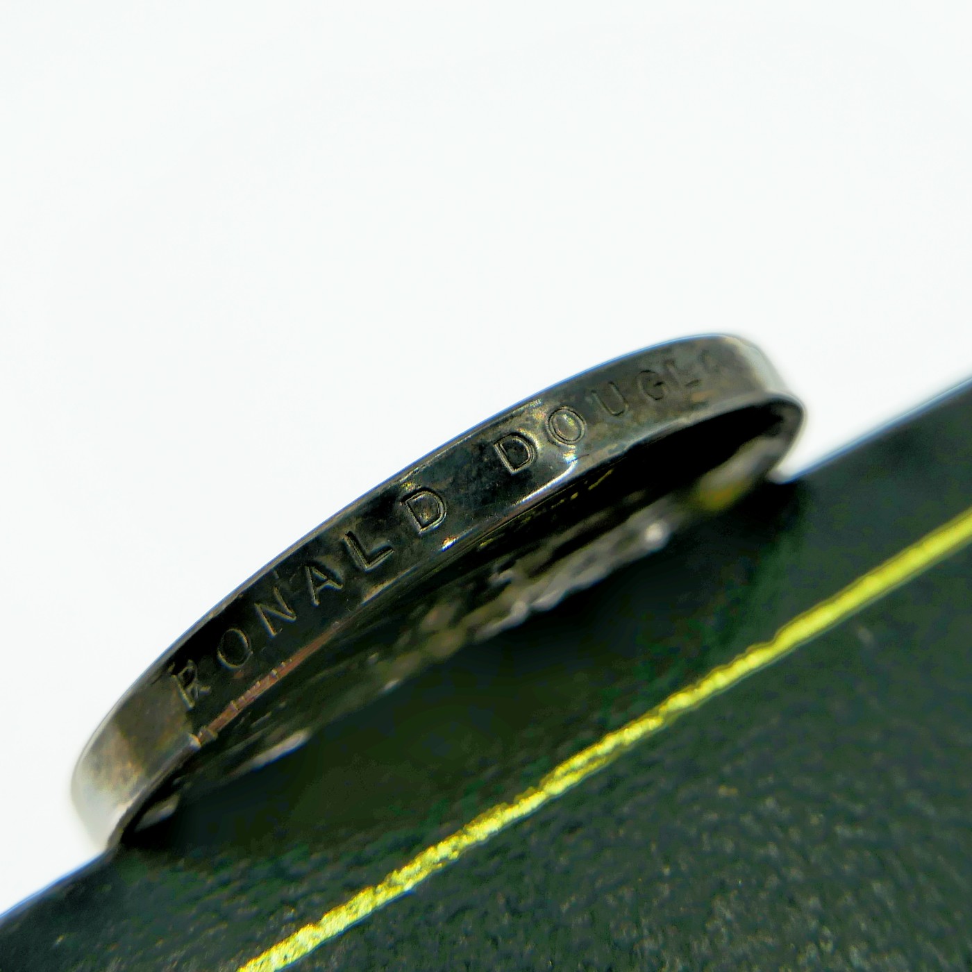 勋章奖章交易所12月9日拍卖 英国帝国服务奖章，银质原盒，伊丽莎白二世版