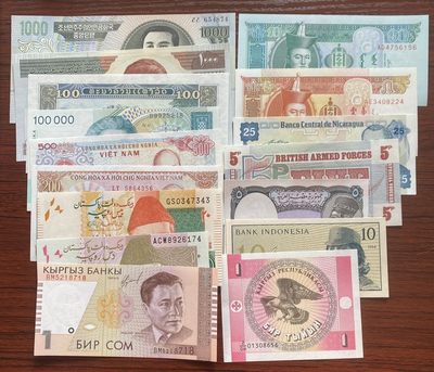 兔爷钱庄第二十四期非全新纸币拍卖 - 全新外国16张纸币