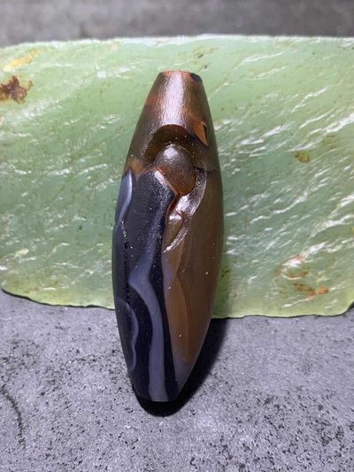 精美亚光高玉化巴西玛瑙手工俏色巧雕青灯古佛，意境大桶珠一个， - 精美亚光高玉化巴西玛瑙手工俏色巧雕青灯古佛，意境大桶珠一个，