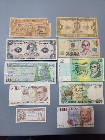 外国纸币第9场 - 外国纸币旧品10张第2组 个别破裂损 品相如图