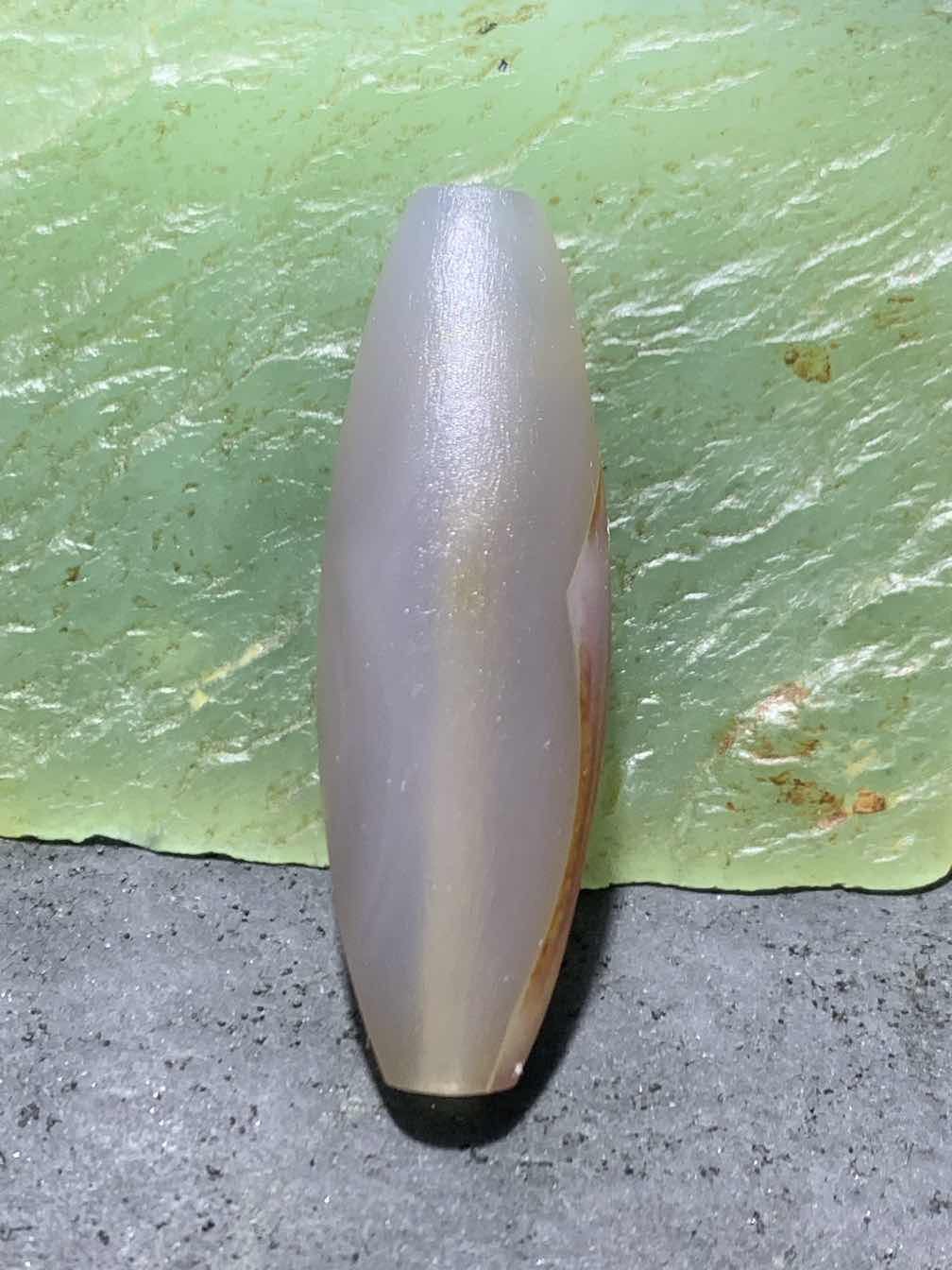 精美亚光高玉化巴西玛瑙手工俏色巧雕无相佛桶珠一个！