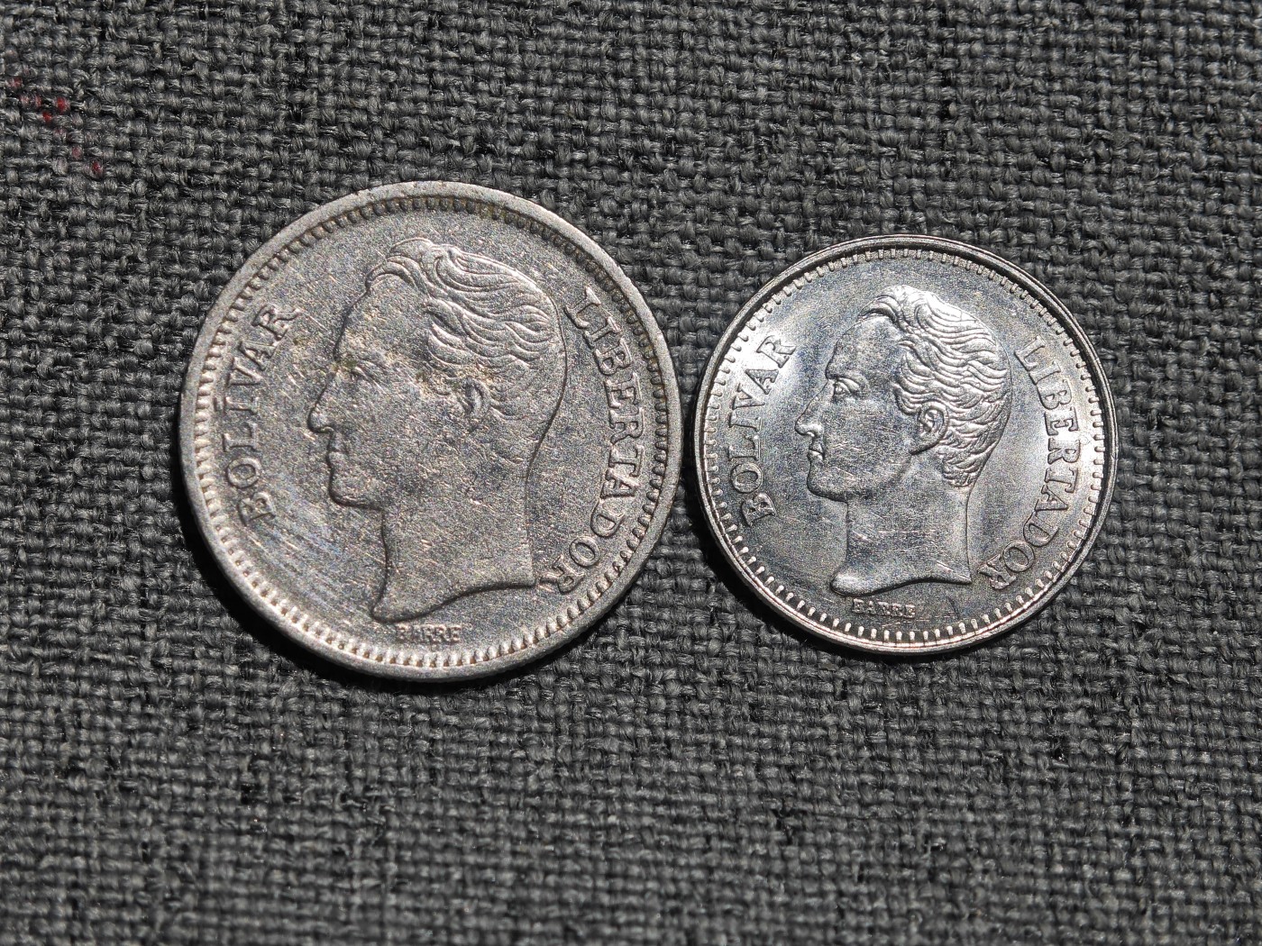 外国硬币收藏店第4期 委内瑞拉50、25分2枚