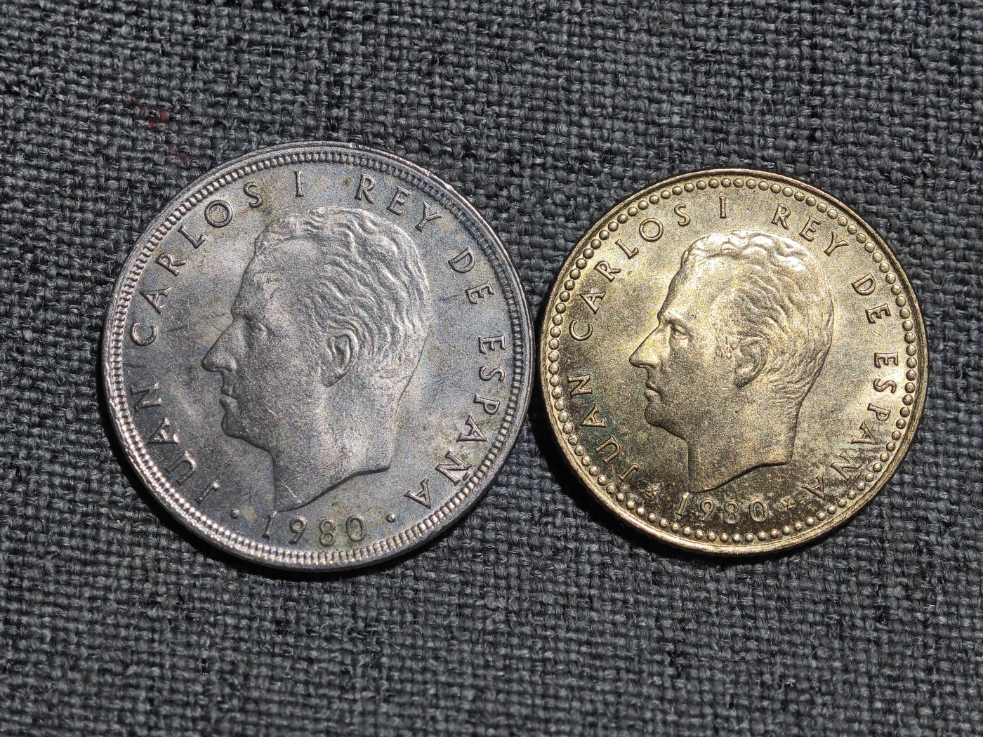 外国硬币收藏店第4期 西班牙1980年82世界杯5、1比塞塔纪念币2枚