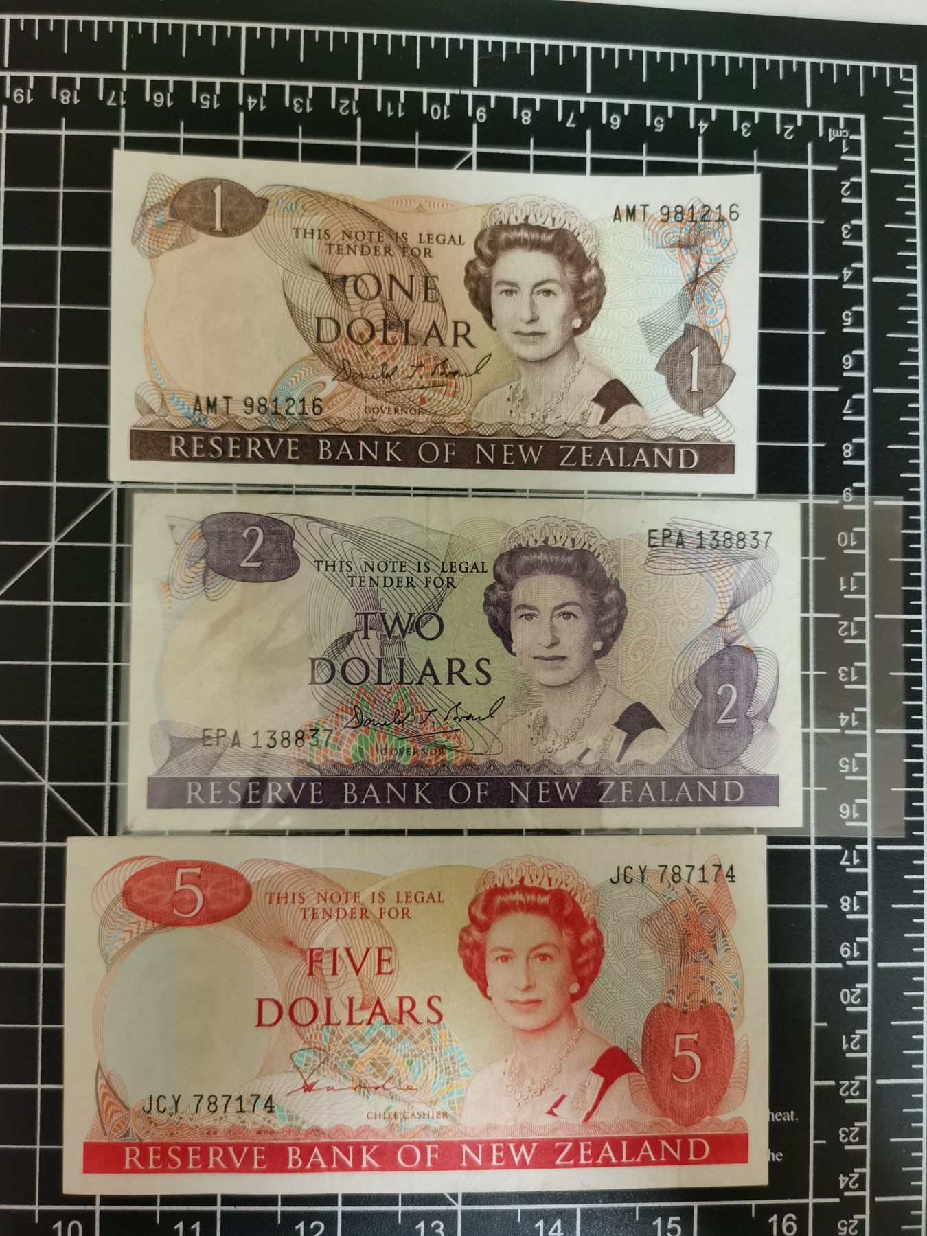 Inmortal auction 旧钞场（本期全旧品相） 新西兰1-2-5，旧，1为AU