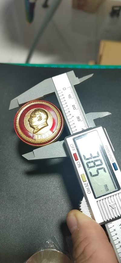 毛主席像章专场 🔥🔥🔥🔥毛主席像章，38.5毫米