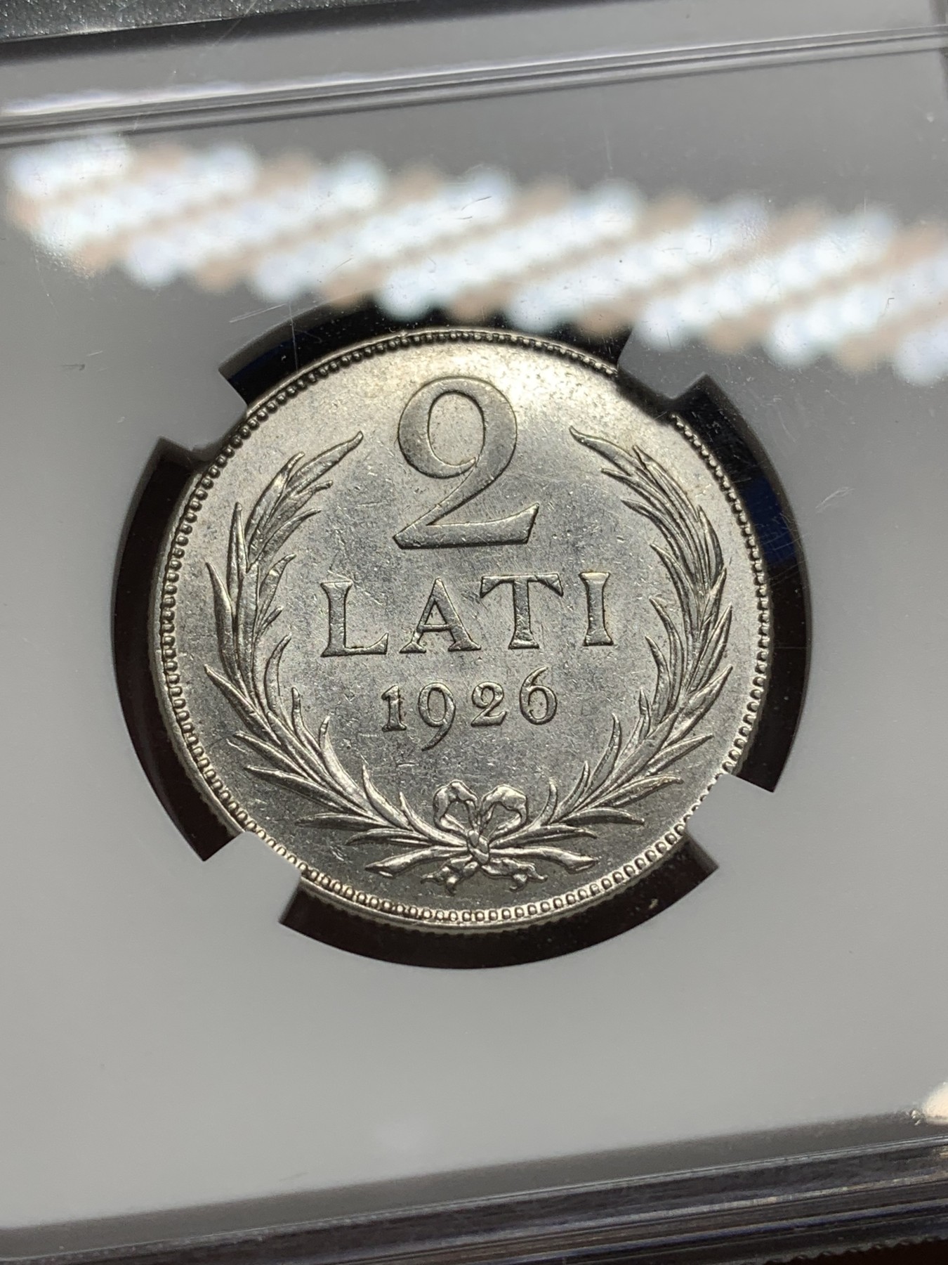 《竞宝斋》第222场-周日，周一 2场 (全场包邮) 两枚一组 NGC拉脱维亚银币一对 UNCD 1924年1拉特+MS61 1926年2拉特