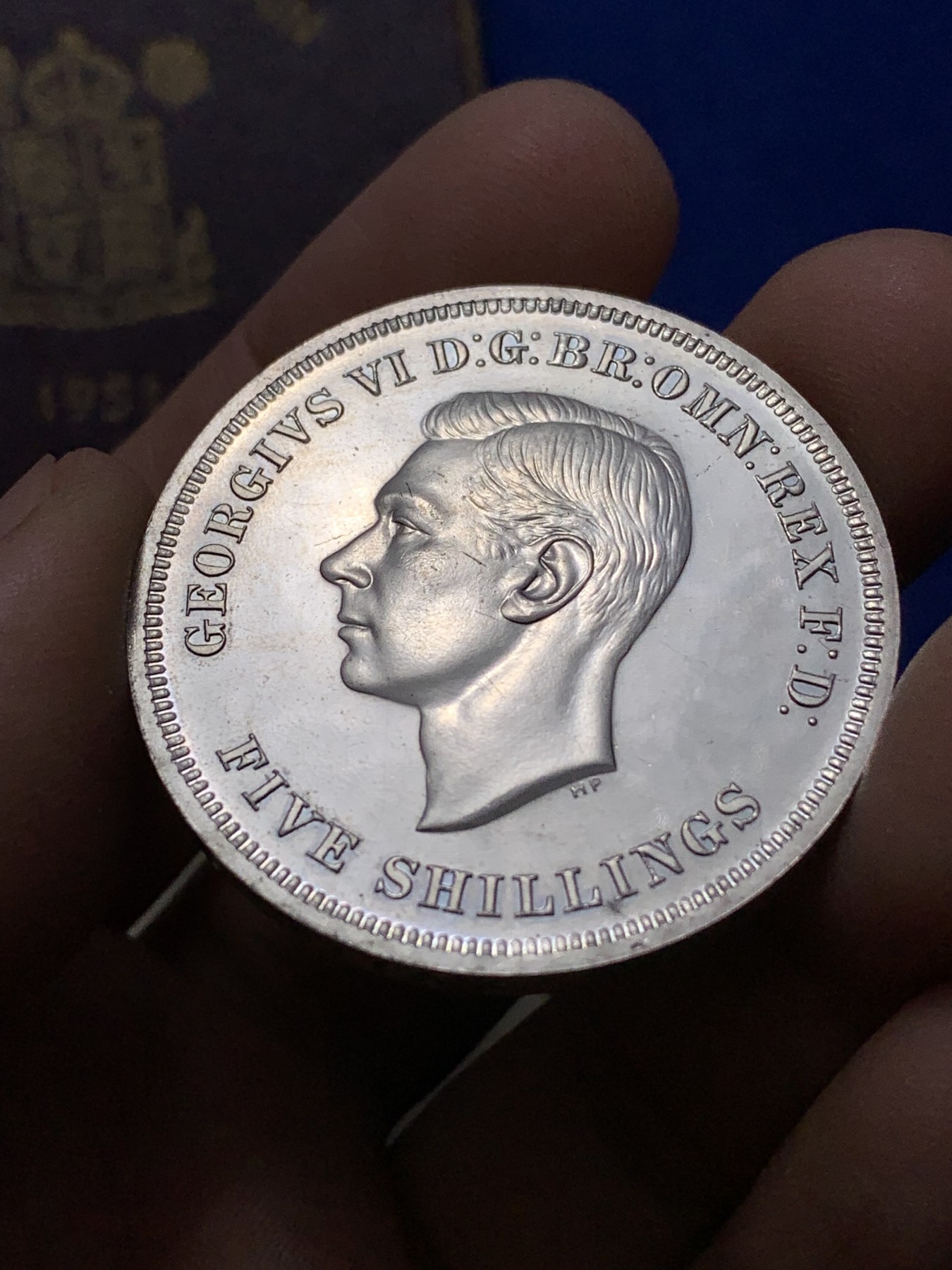 《竞宝斋》第222场-周日，周一 2场 (全场包邮) 英国 最后的 镍马剑 1951 带红盒证书 细节见图