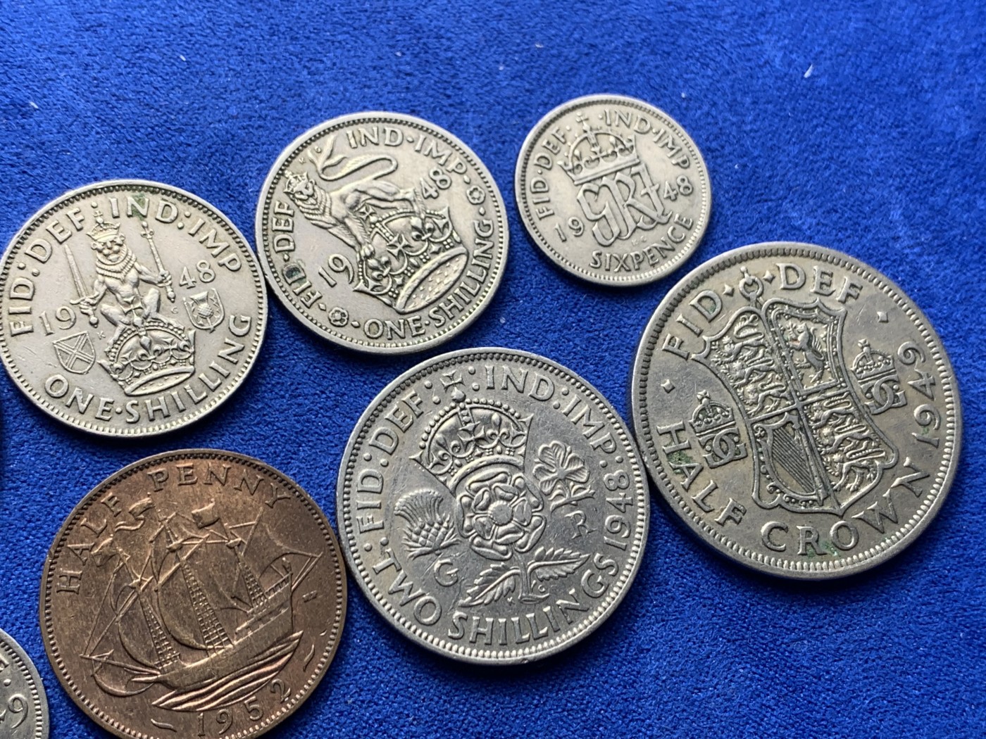 《竞宝斋》第222场-周日，周一 2场 (全场包邮) 9枚一组 英国乔治六世半克朗等硬币