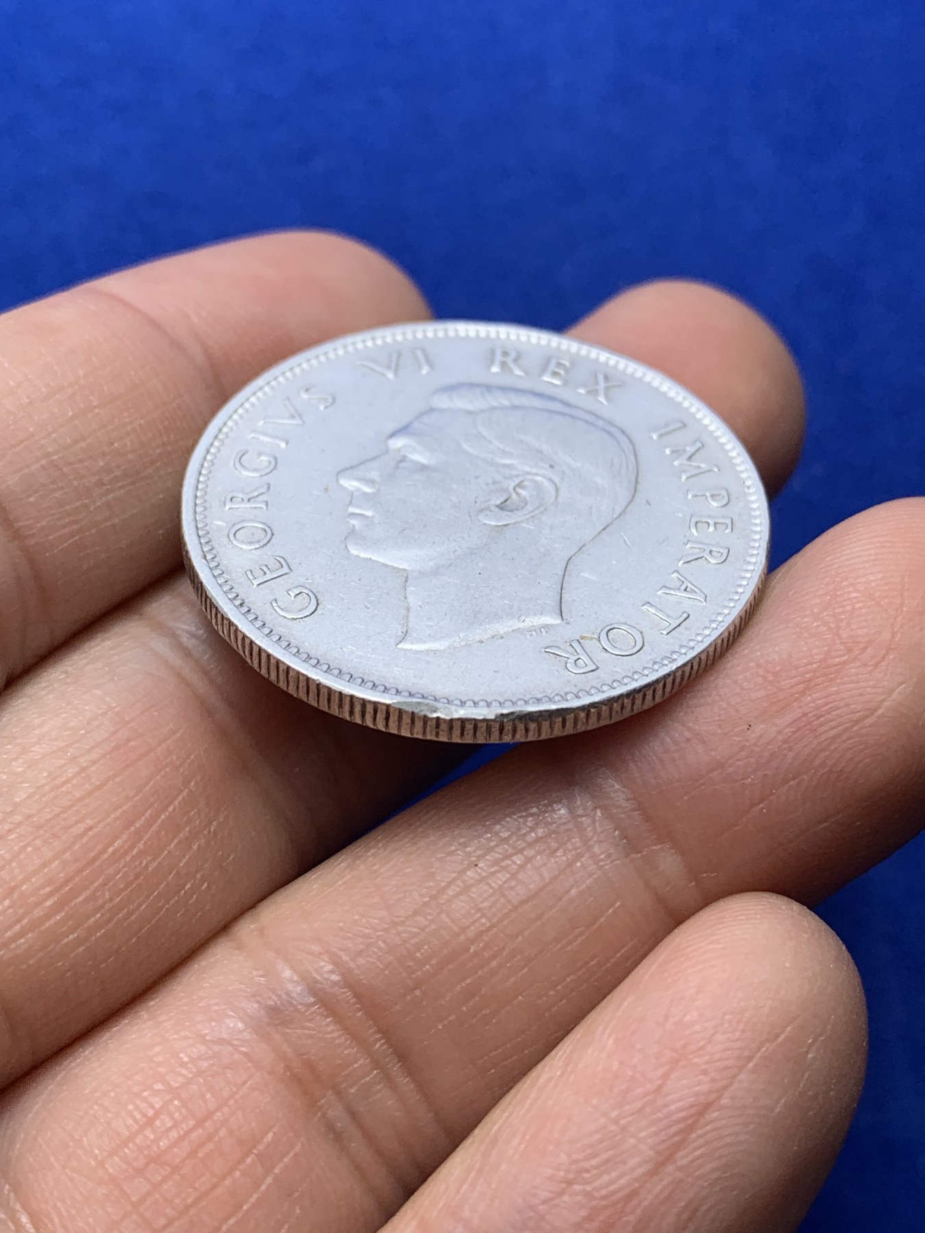 《竞宝斋》第222场-周日，周一 2场 (全场包邮) 英属南非 1942年 乔治六世2.5先令银币 底板带光