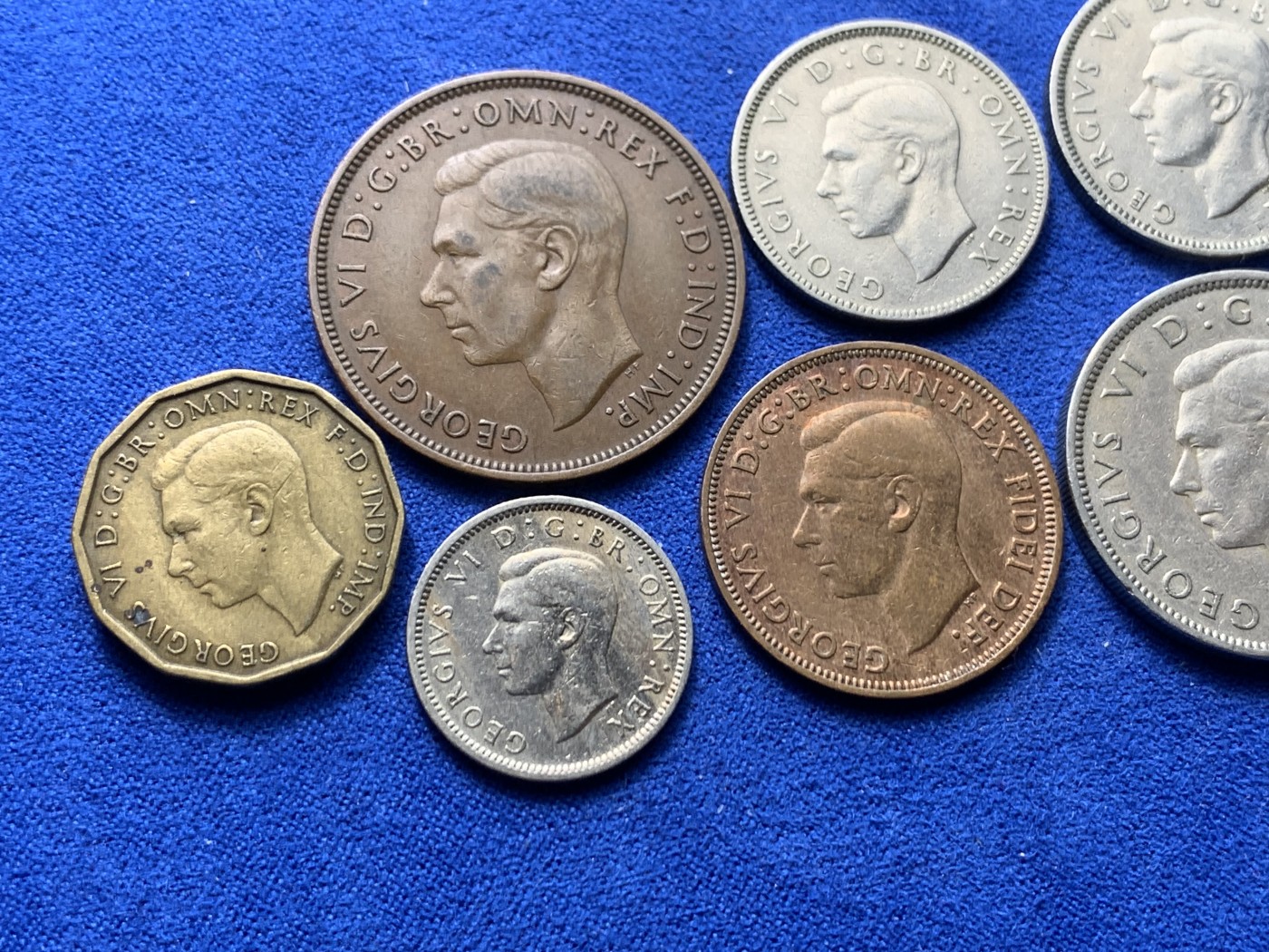 《竞宝斋》第222场-周日，周一 2场 (全场包邮) 9枚一组 英国乔治六世半克朗等硬币