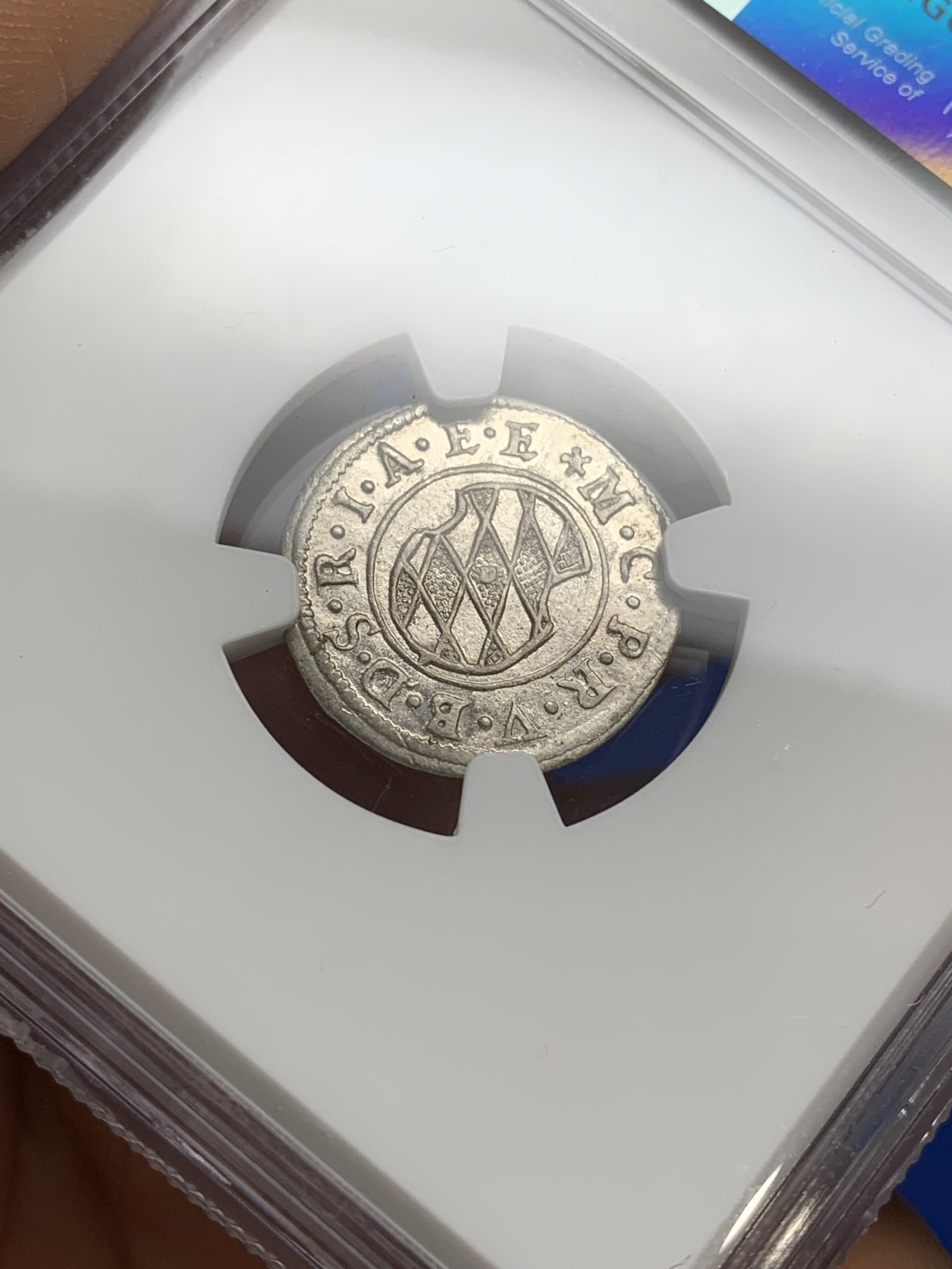 《竞宝斋》第222场-周日，周一 2场 (全场包邮) NGC MS61 德国1624巴伐利亚2克鲁泽小银币，更高分仅两枚。