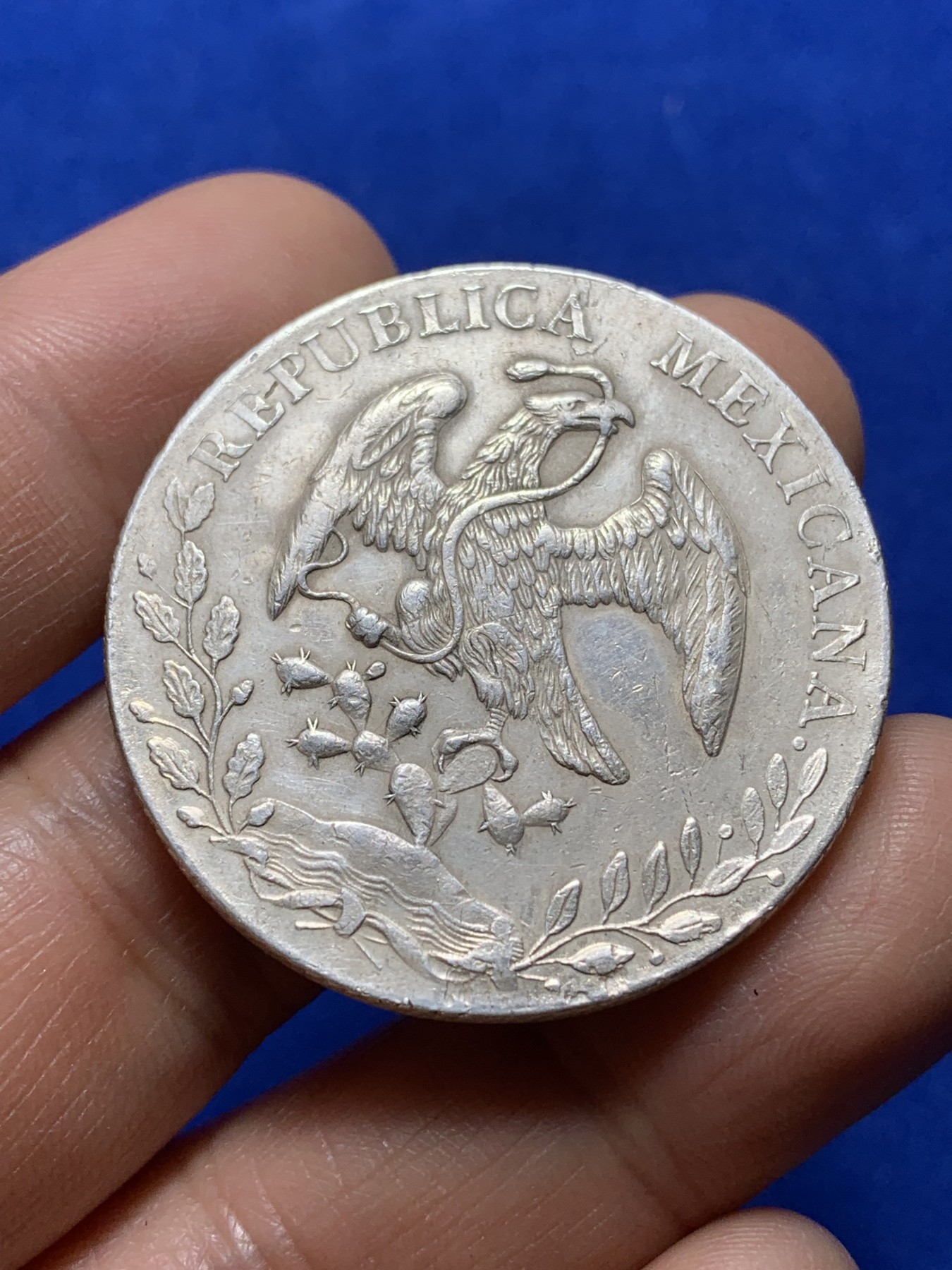 《竞宝斋》第222场-周日，周一 2场 (全场包邮) 1890年墨西哥鹰洋 有清洗 细节见图