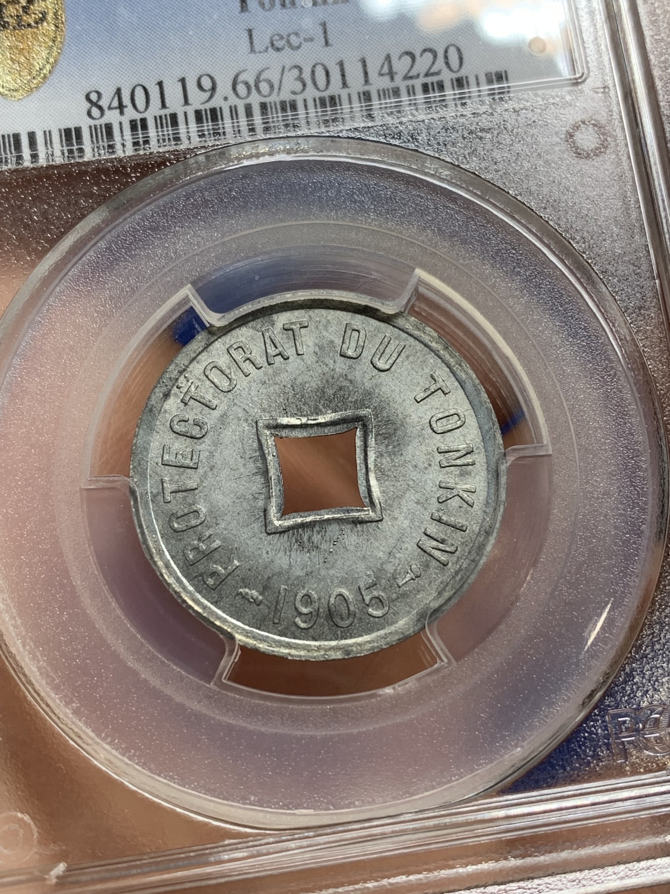 《竞宝斋》第222场-周日，周一 2场 (全场包邮) PCGS MS66 法属印支东京湾 1/600锌币，灰蓝金属光泽，顶级冠军分！