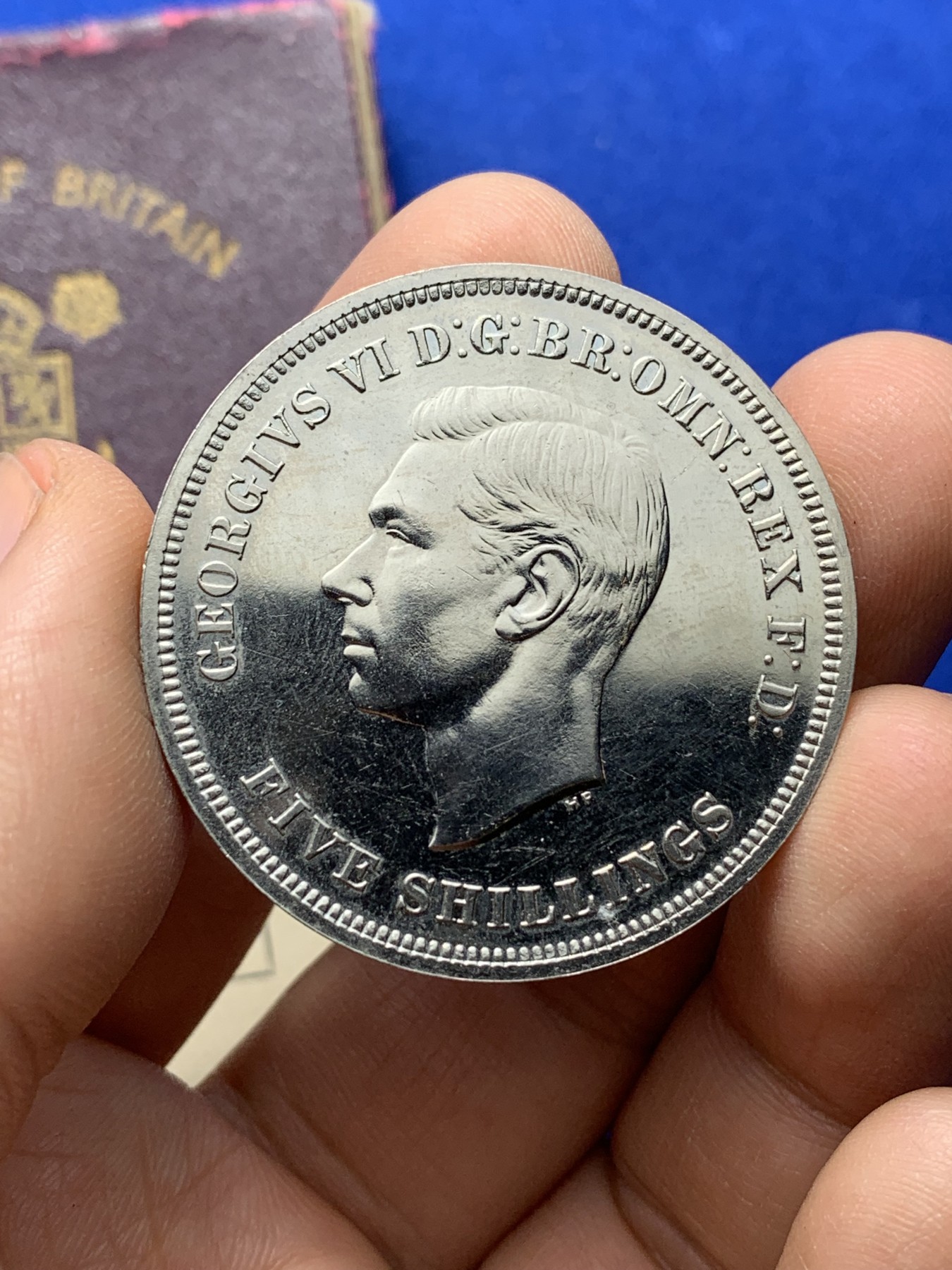 《竞宝斋》第222场-周日，周一 2场 (全场包邮) 英国 最后的 镍马剑 1951 带红盒证书 细节见图