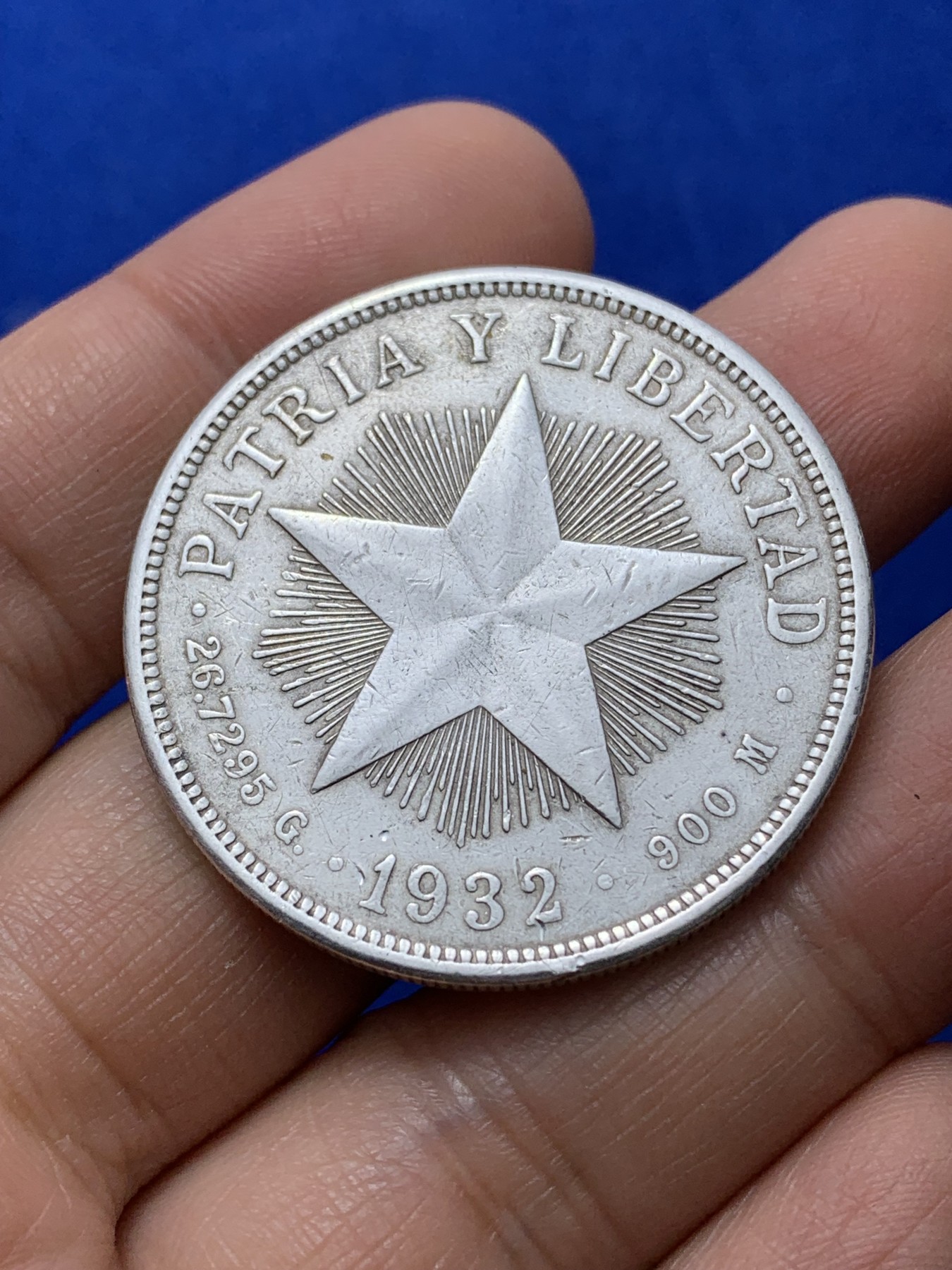 《竞宝斋》第222场-周日，周一 2场 (全场包邮) 古巴 1932年 1比索 大五角星银币 原味流通好品 高点俱在