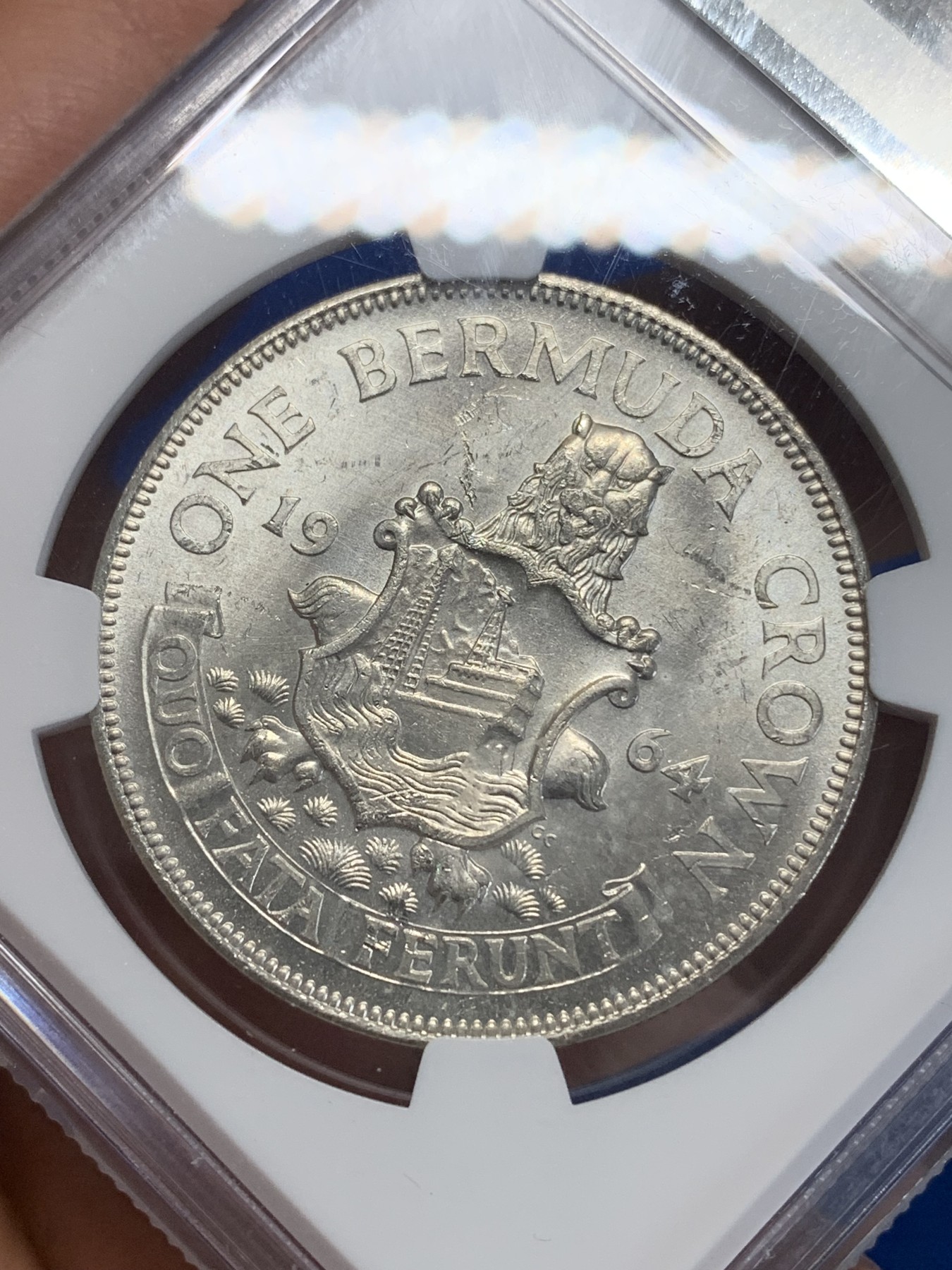 《竞宝斋》第222场-周日，周一 2场 (全场包邮) NGC-MS63 英属百慕大1964年伊丽莎白二世青年头像克朗银币