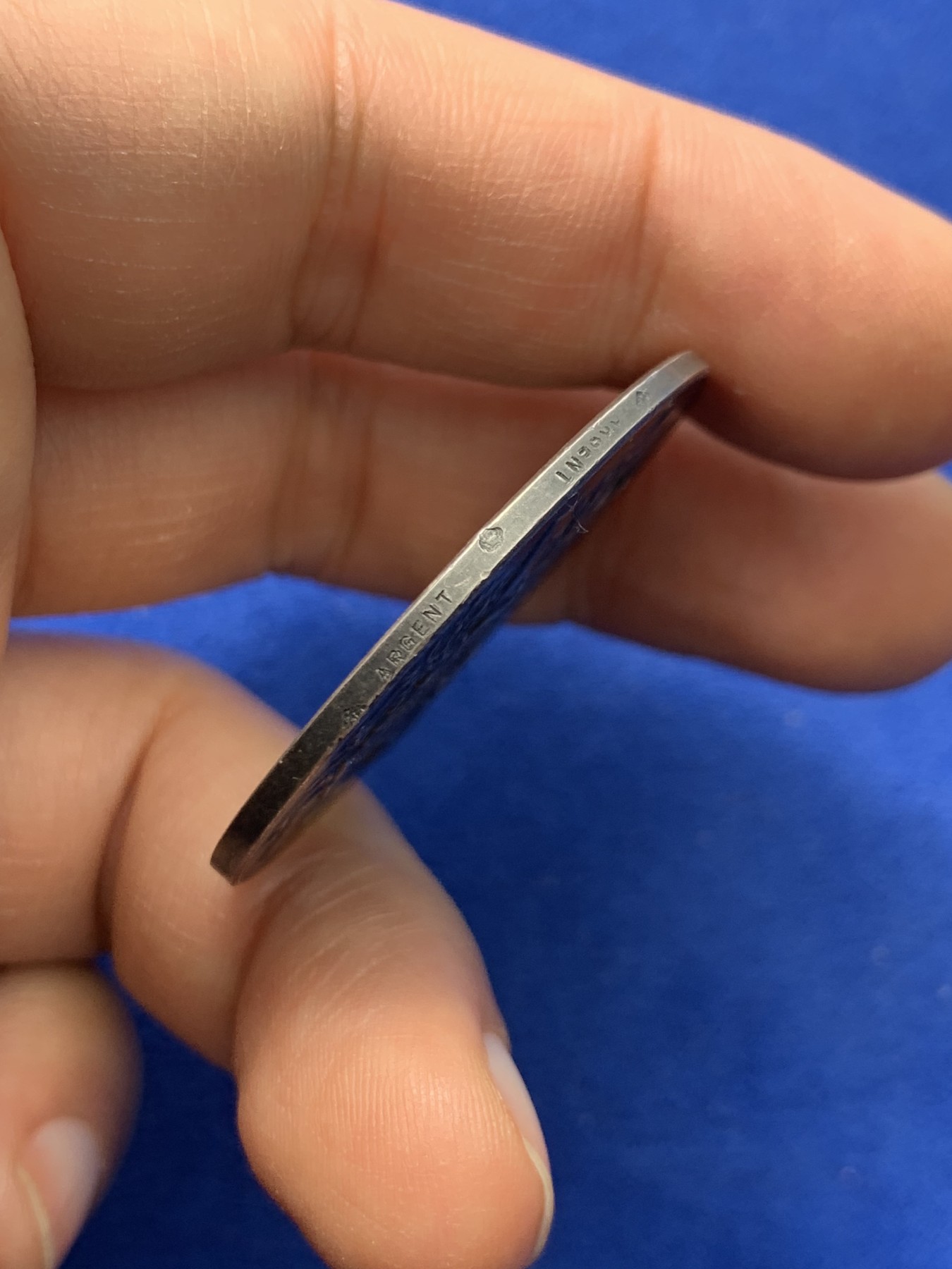 《竞宝斋》第222场-周日，周一 2场 (全场包邮) 法国圣埃蒂安商会银章 38.4毫米 22.7克 边铭菱形argent