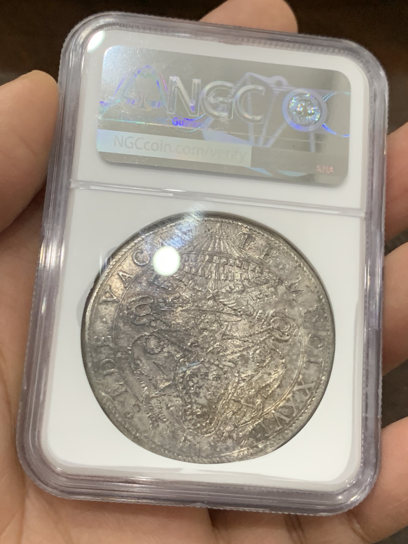 《竞宝斋》第222场-周日，周一 2场 (全场包邮) NGC MS61 意大利 教皇国 1676年 缺位 1P 大银币 17世纪的工艺精湛 非常少见的版别 上MS 实在难得 58分1.8万成交