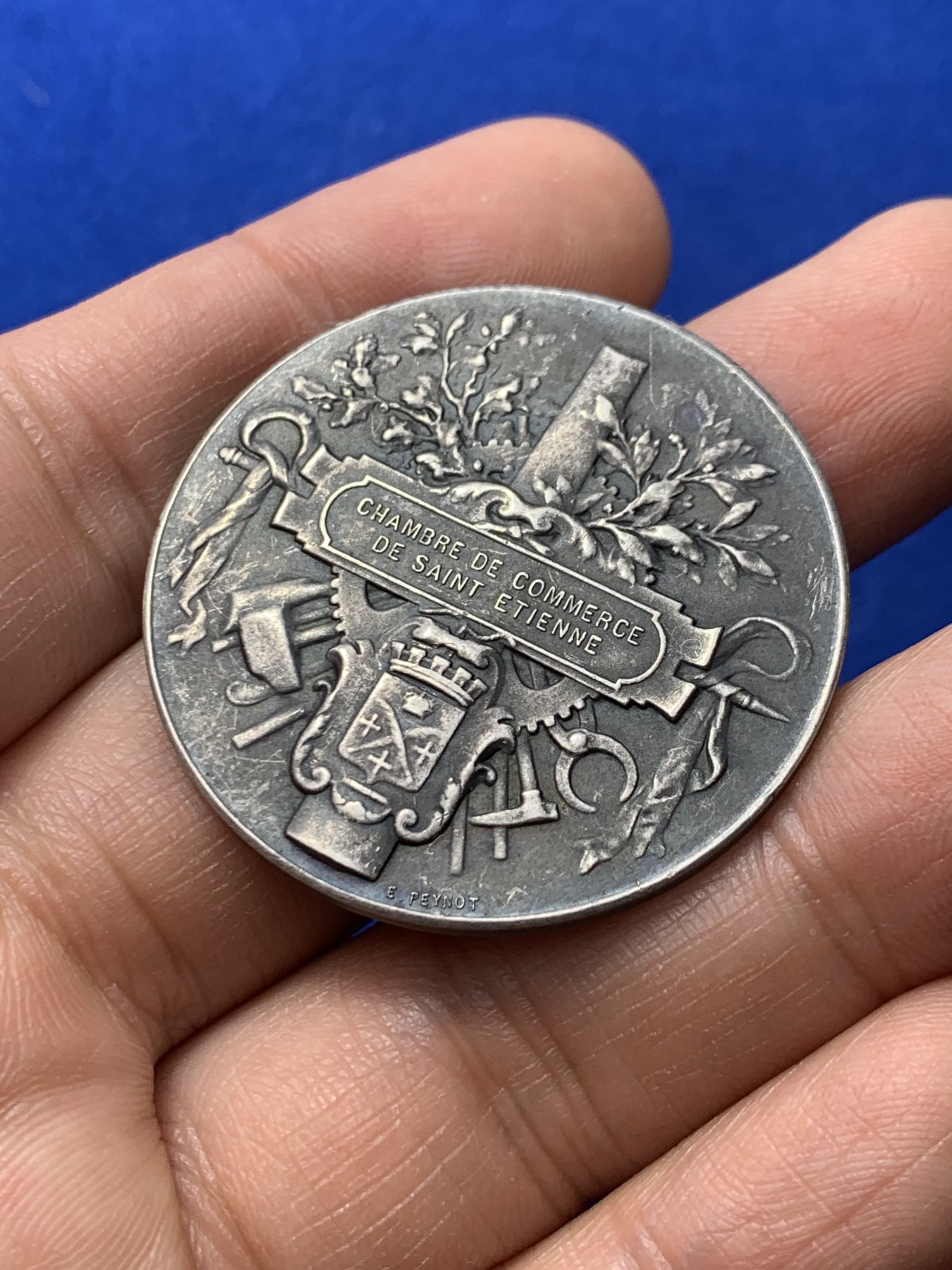 《竞宝斋》第222场-周日，周一 2场 (全场包邮) 法国圣埃蒂安商会银章 38.4毫米 22.7克 边铭菱形argent