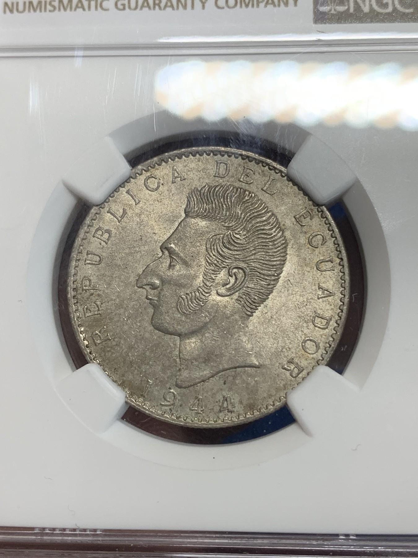 《竞宝斋》第222场-周日，周一 2场 (全场包邮) NGC MS64厄瓜多尔1944年2S银币 墨西哥代铸 十字转光 小面值好品稀见 南美热门