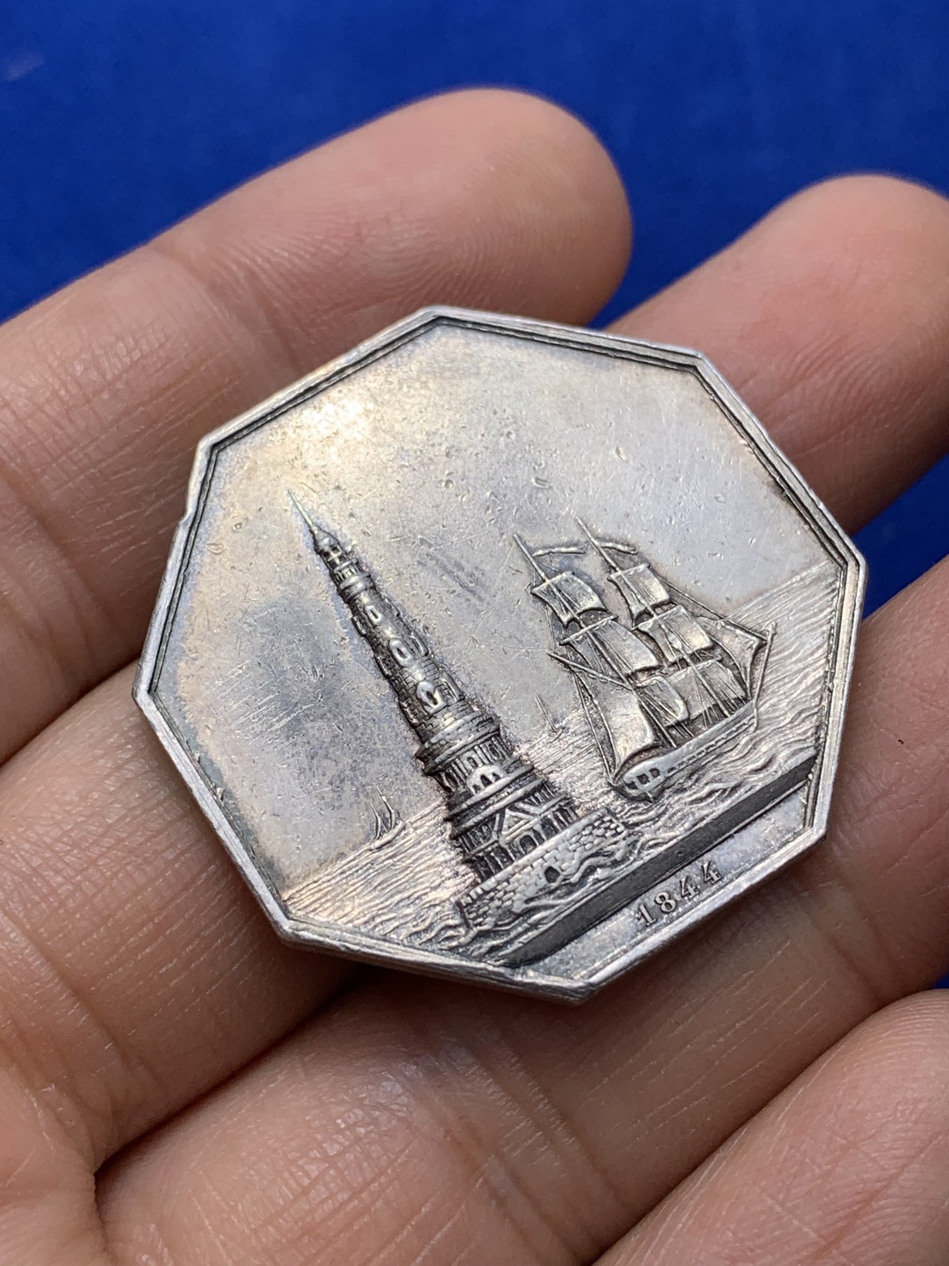 《竞宝斋》第222场-周日，周一 2场 (全场包邮) 法国1844八角银质代币，波尔多海上保险公司，边铭丰饶角ARGENT，稀有，重量18.57g，直径34.5mm